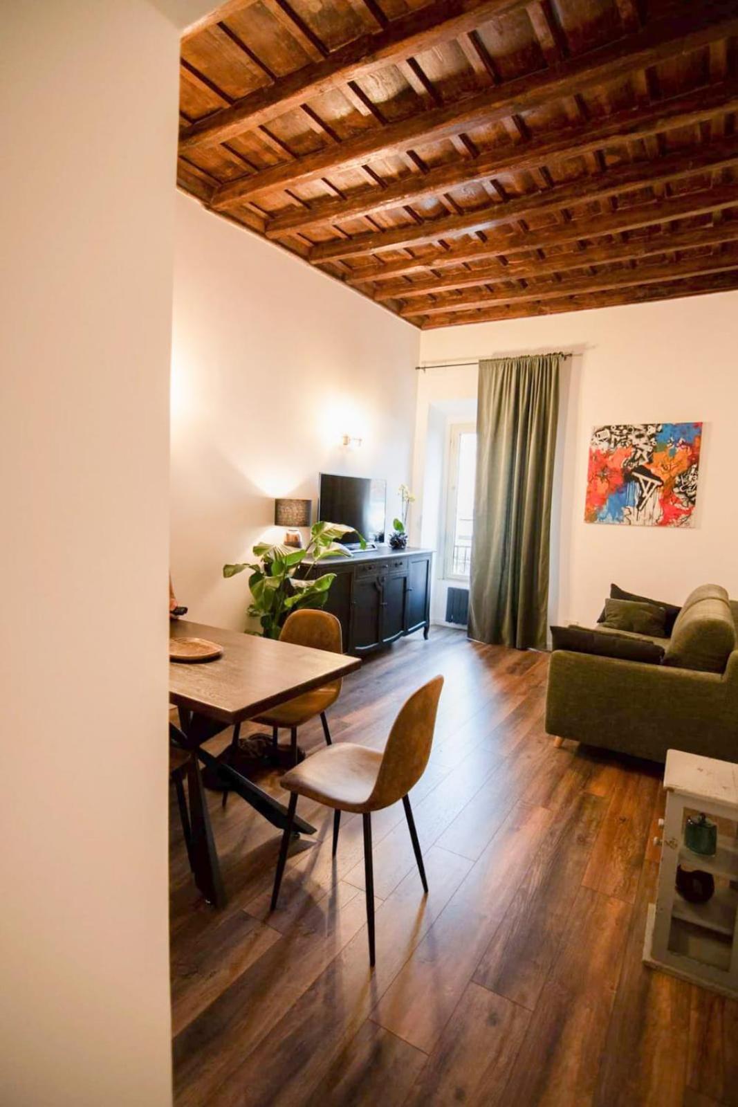 One-Bedroom House photo 2