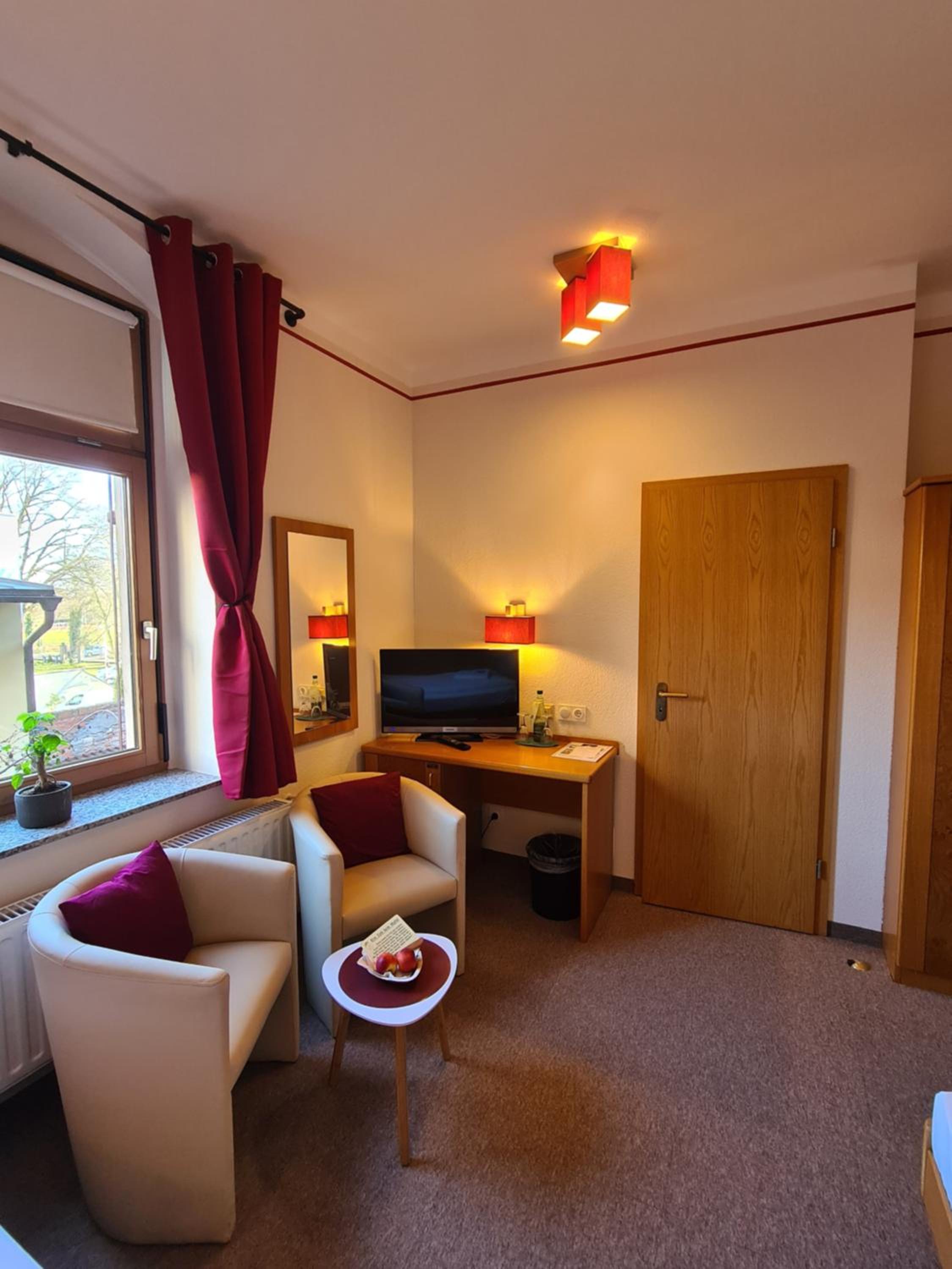 Small Twin Room photo 2