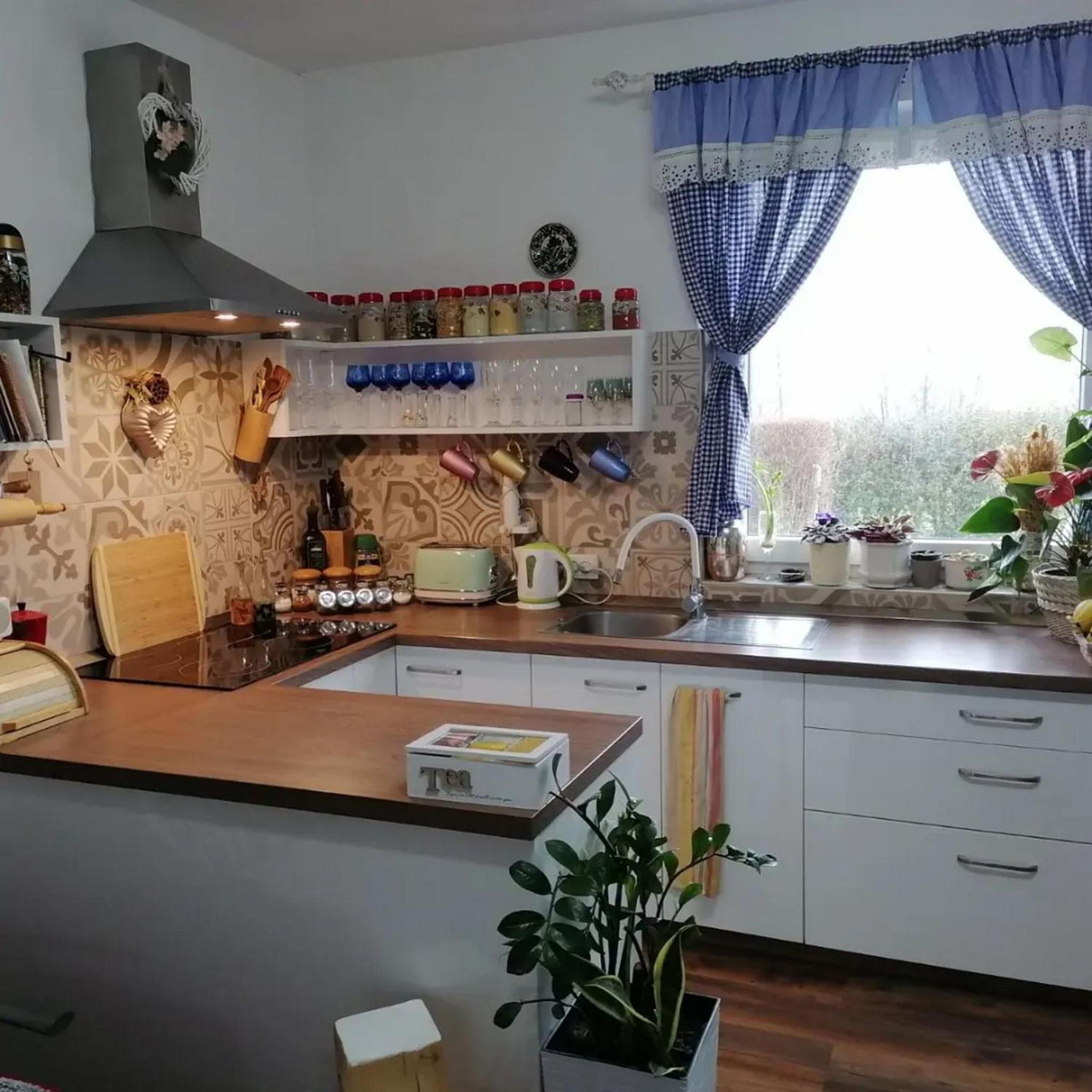 Two-Bedroom Holiday Home - Photo 9