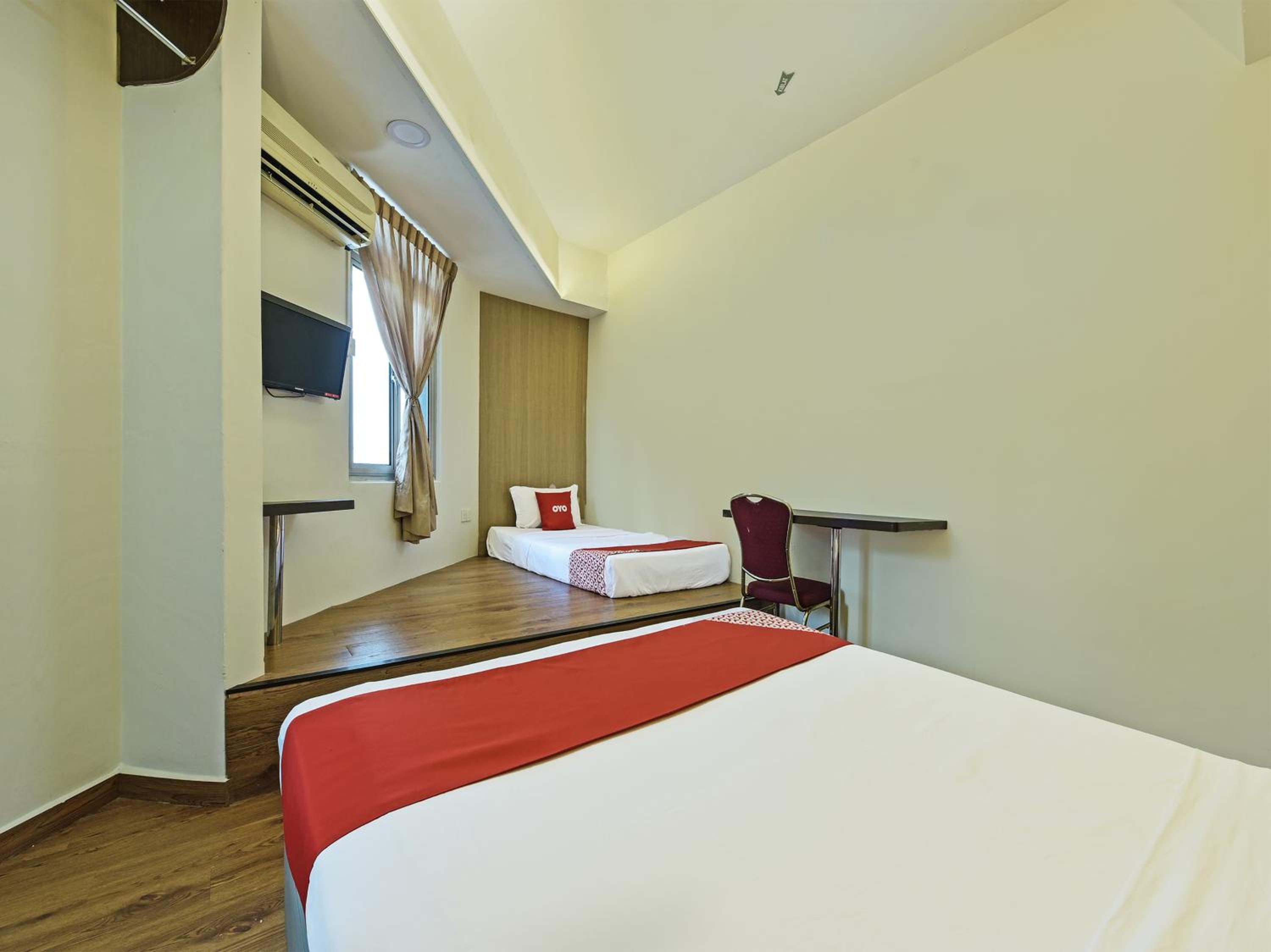 Superior Suite - Photo 4