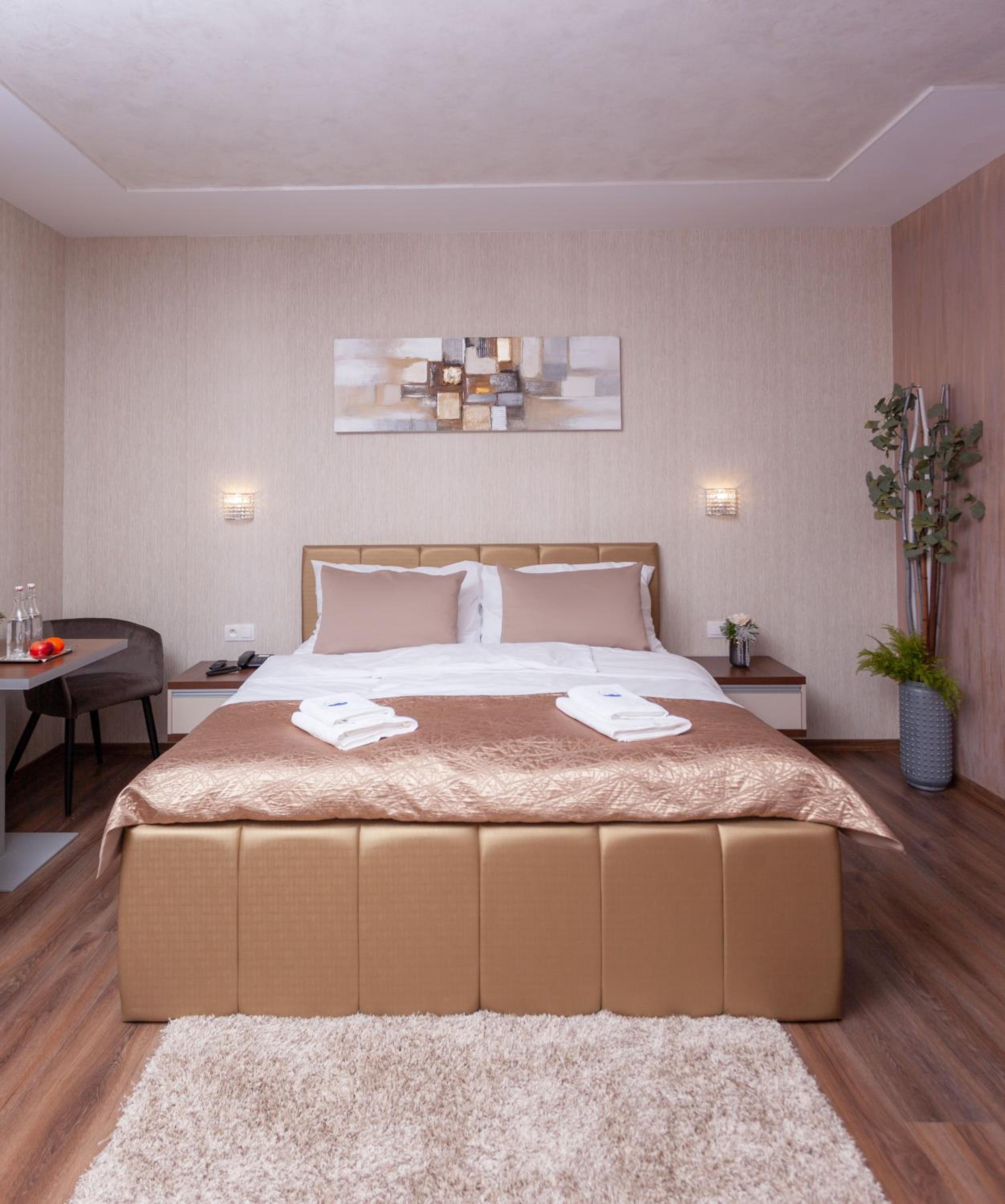 Triple Room with Balcony - Photo 1