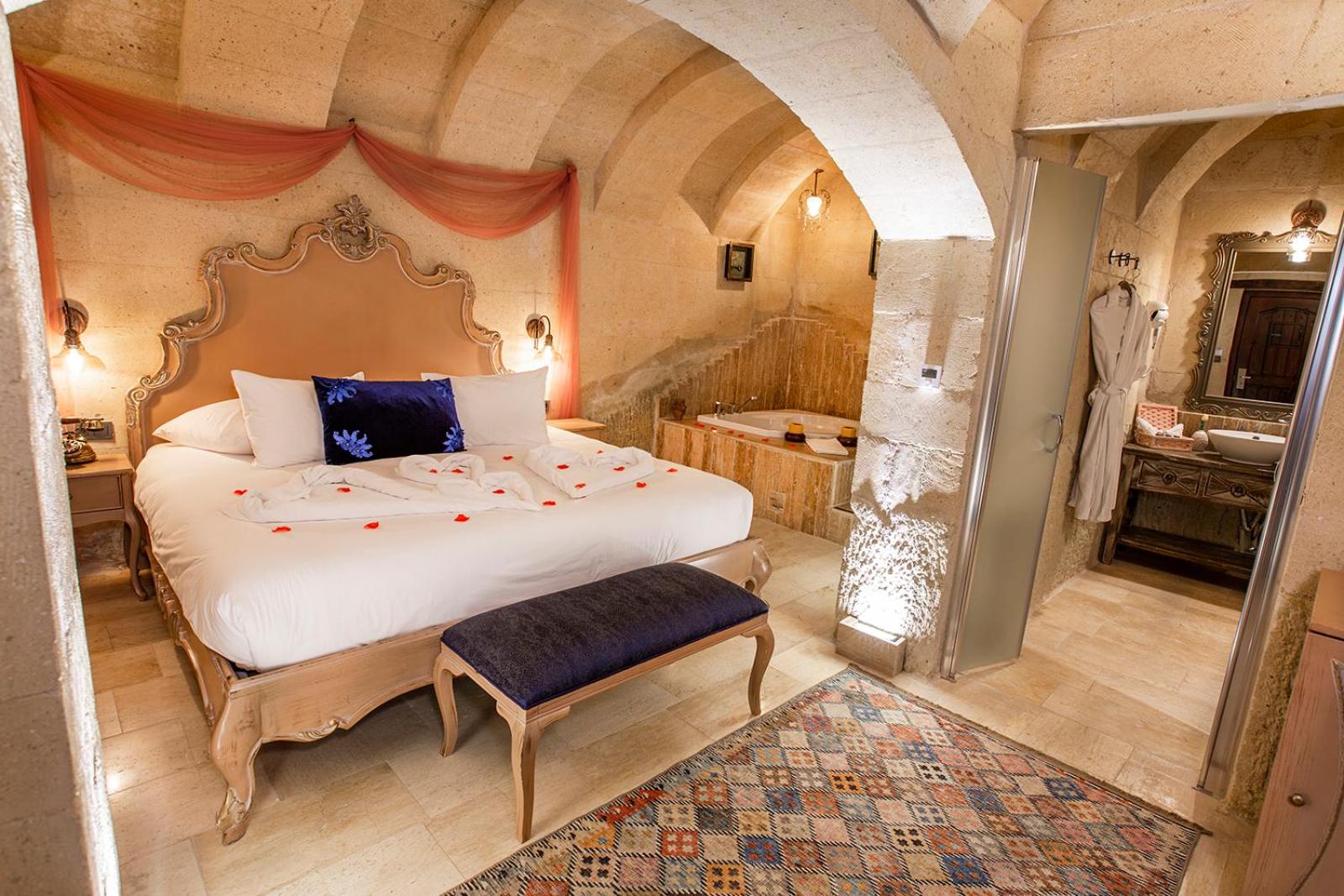 Suite with Spa Bath