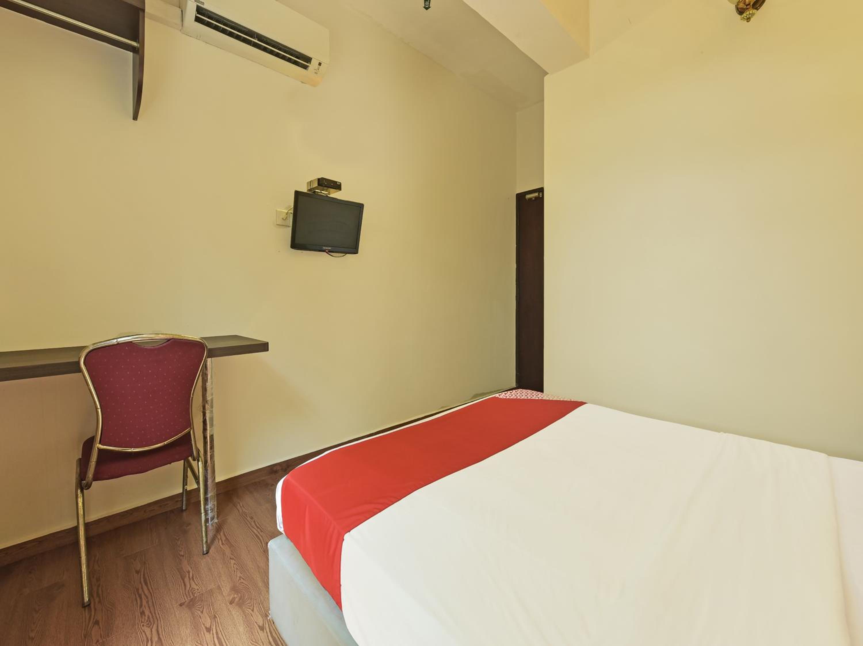 Standard Double Room - Photo 5