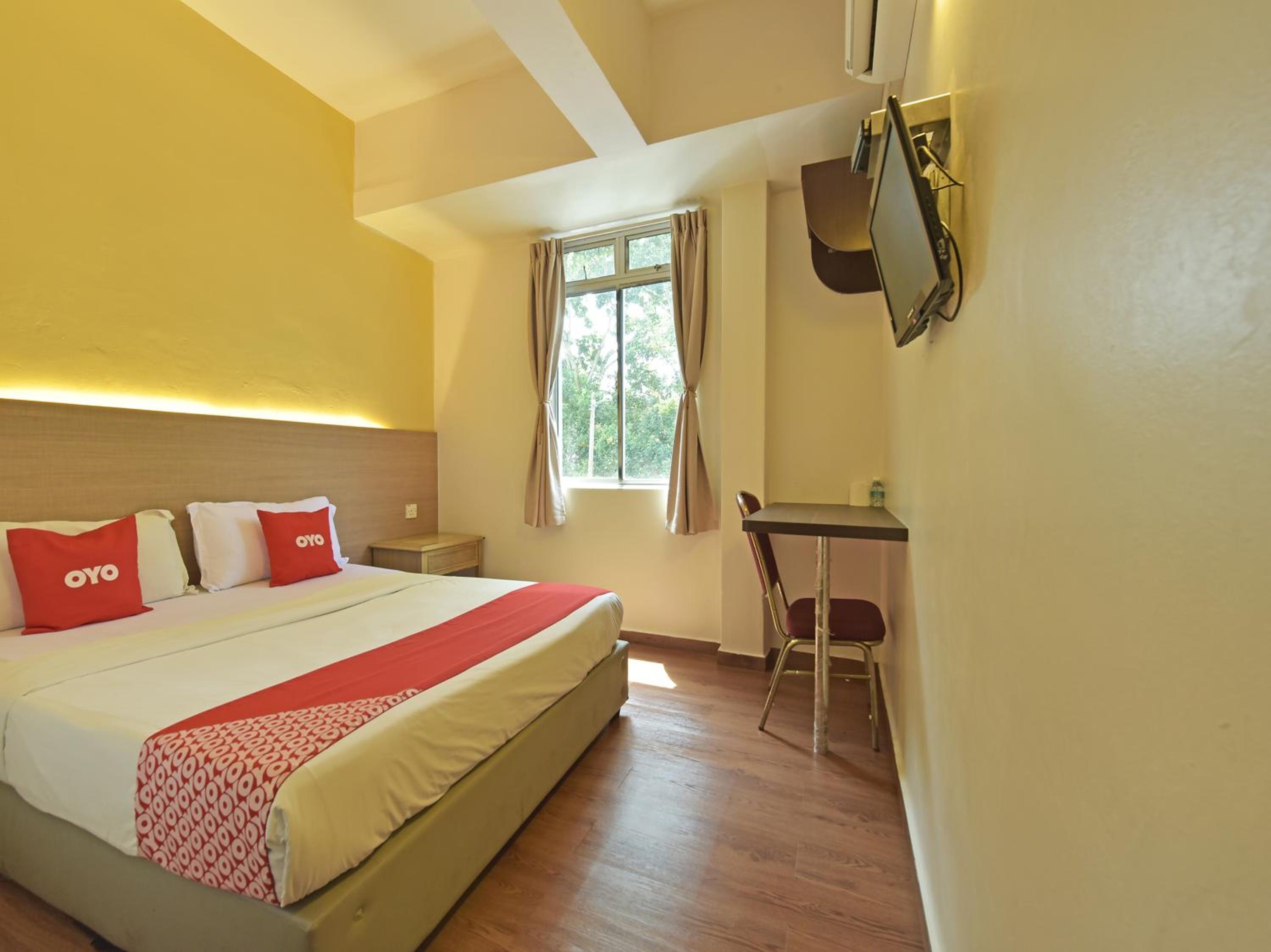 Standard Double Room - Photo 2