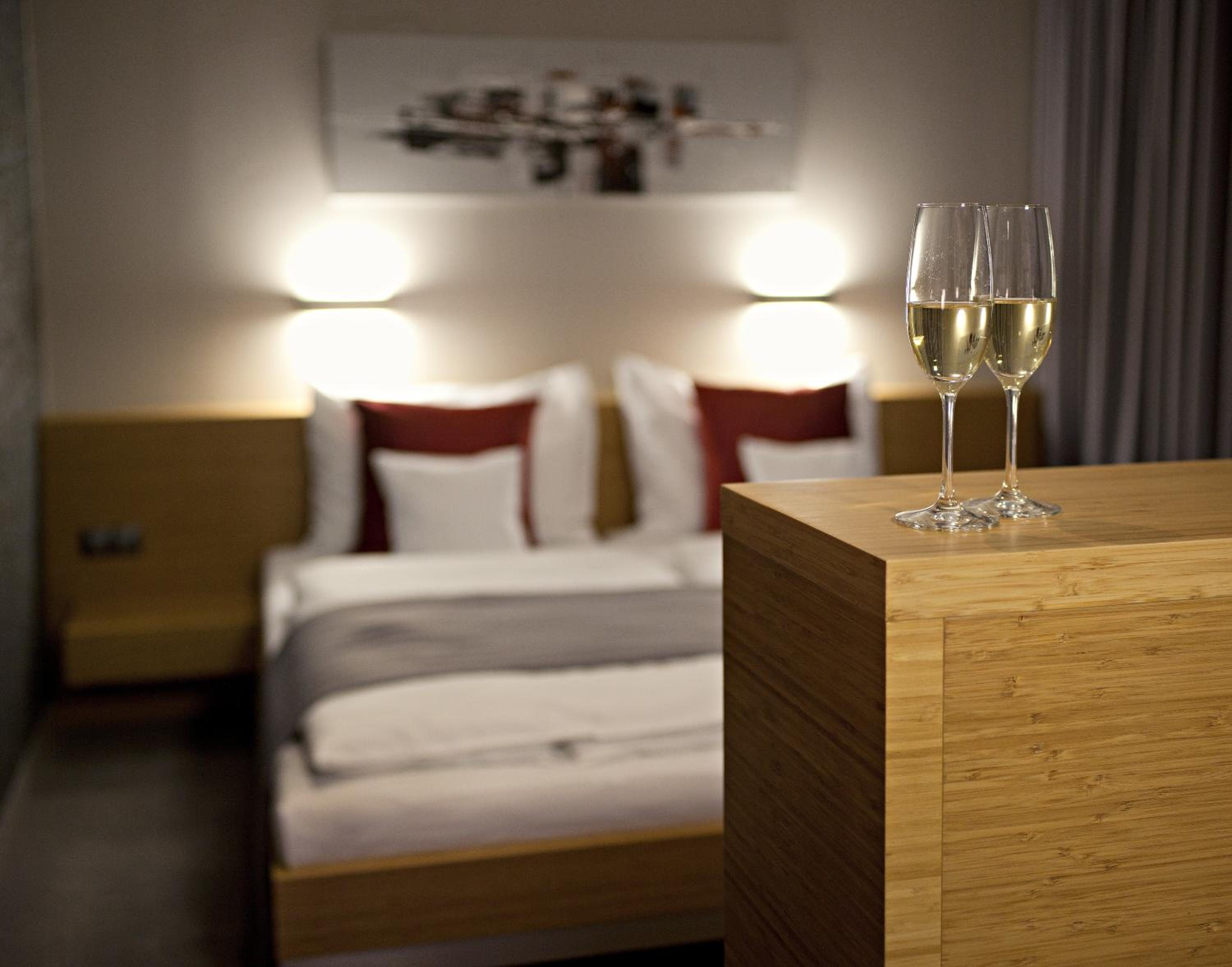 One-Bedroom Suite (2 Adults) - Photo 3