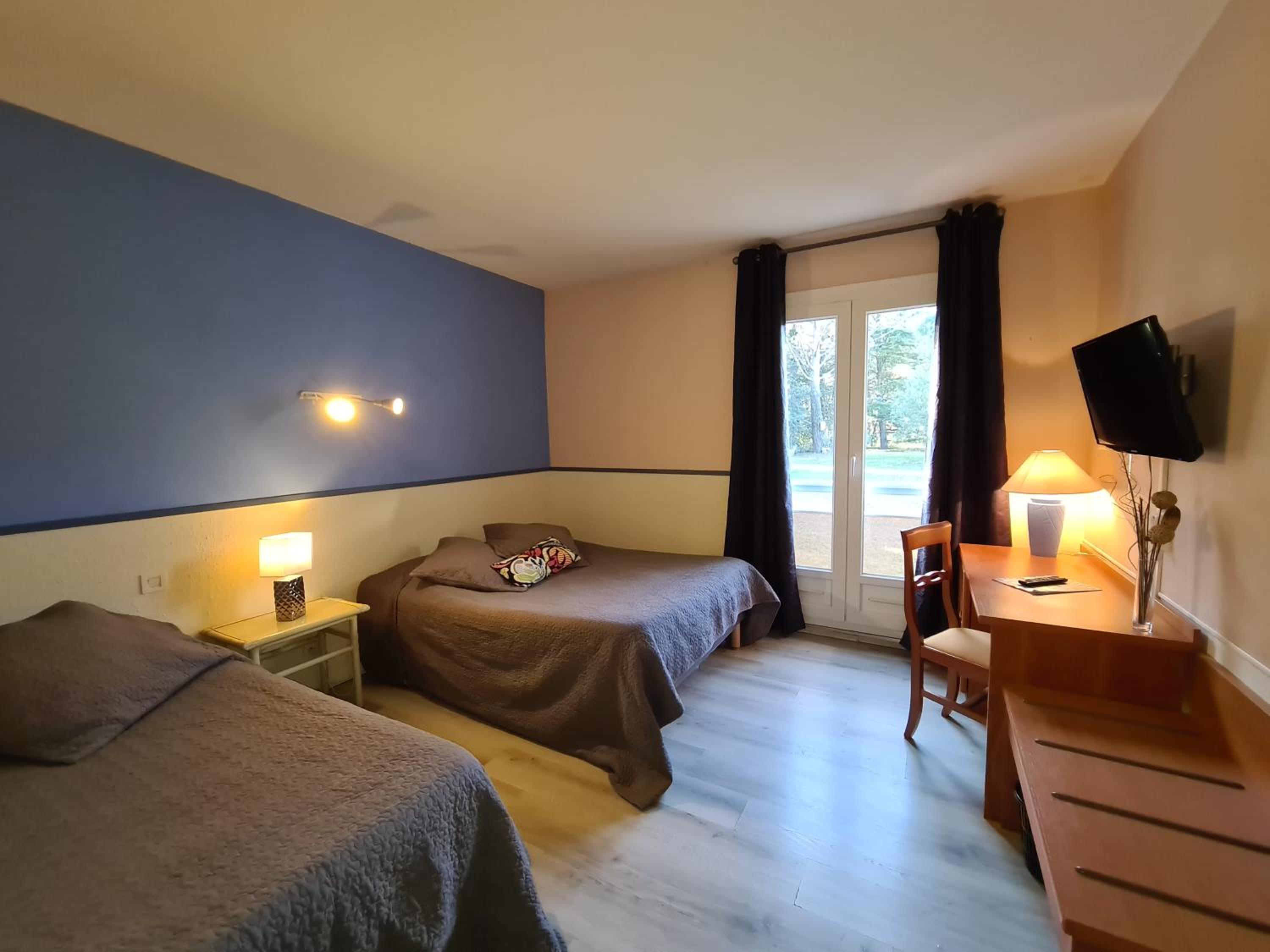 Triple Room - Photo 6