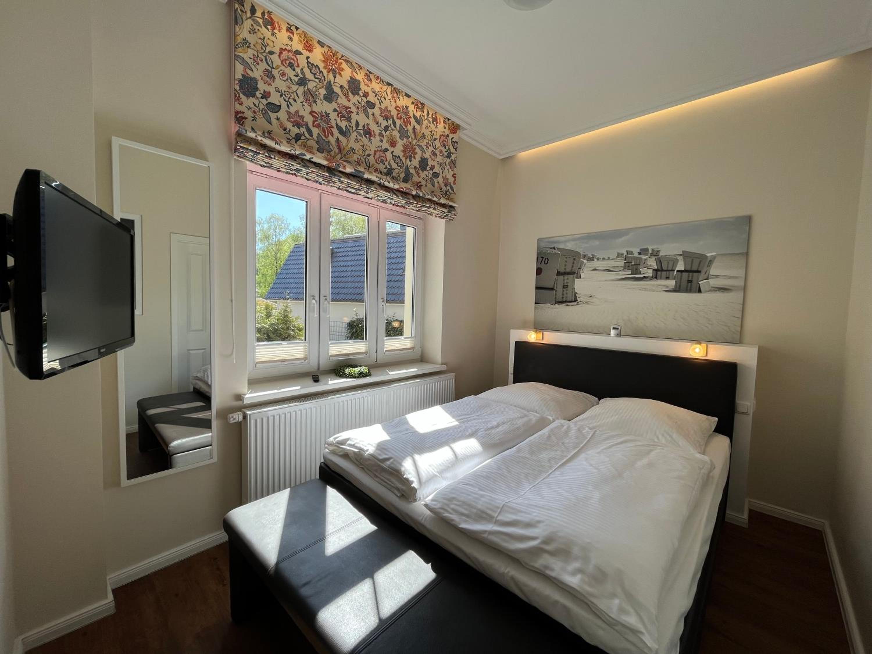 Standard Apartment with Shower