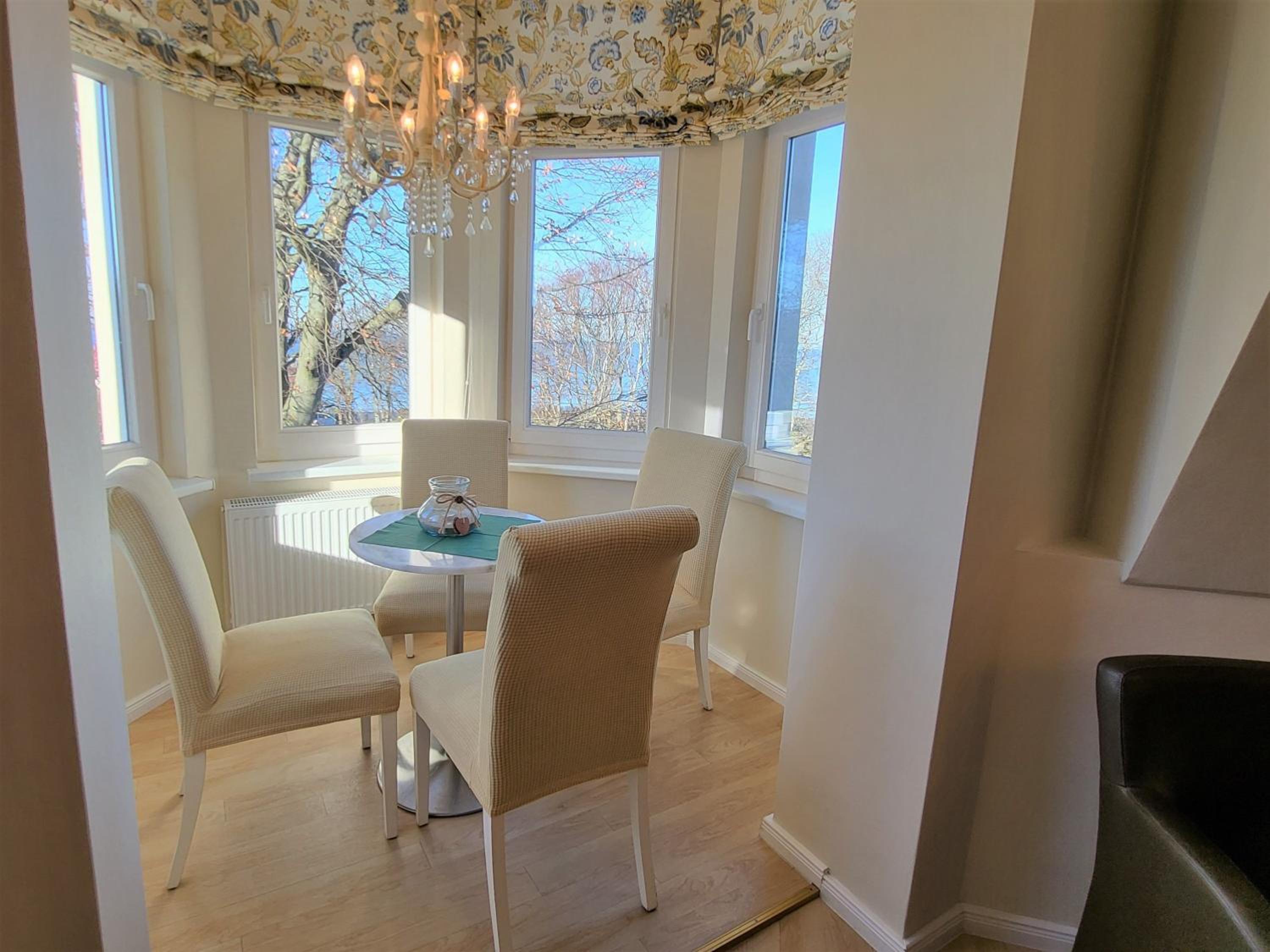 One-Bedroom Apartment with Sea View