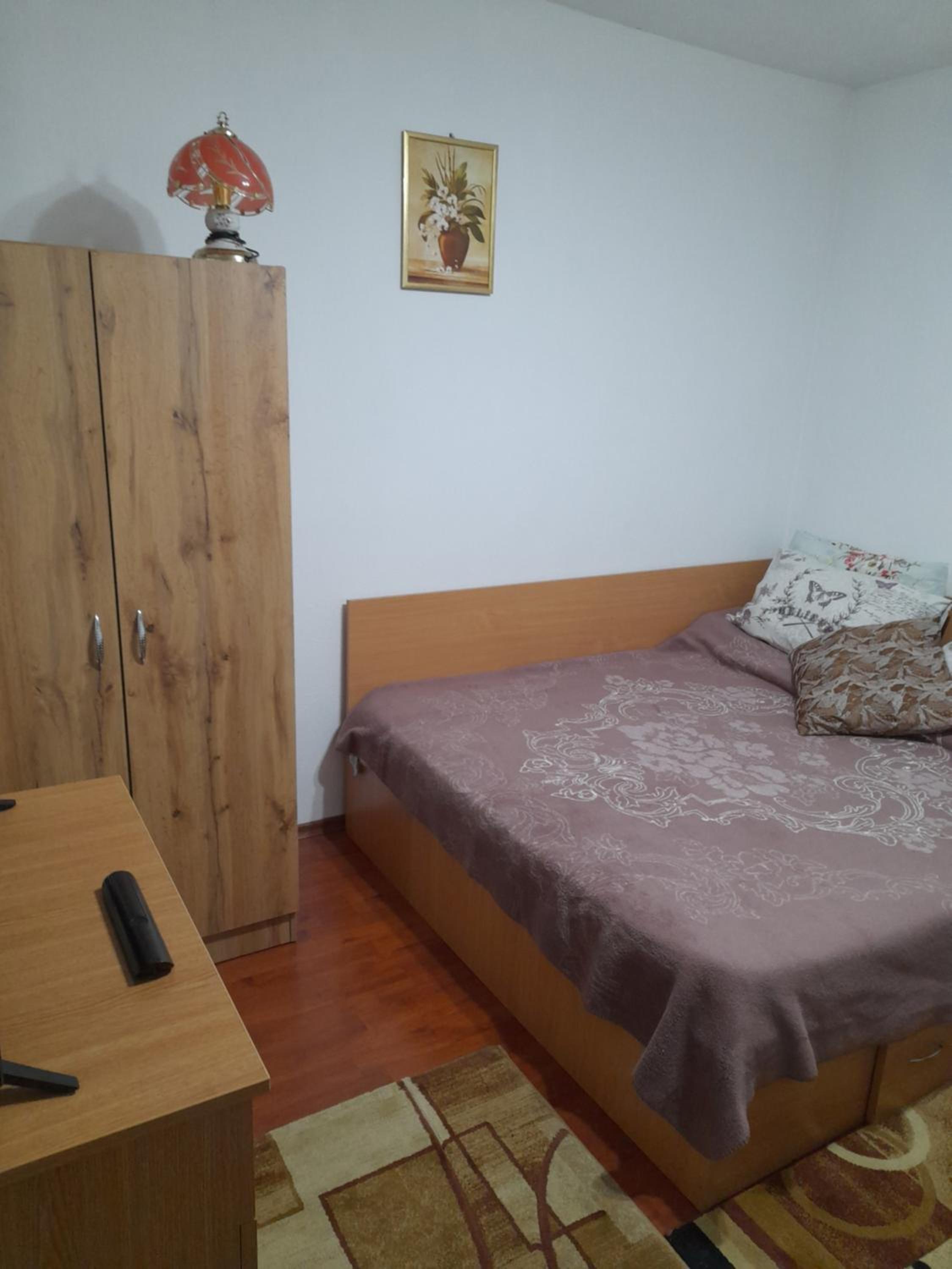 Two-Bedroom House - Photo 17