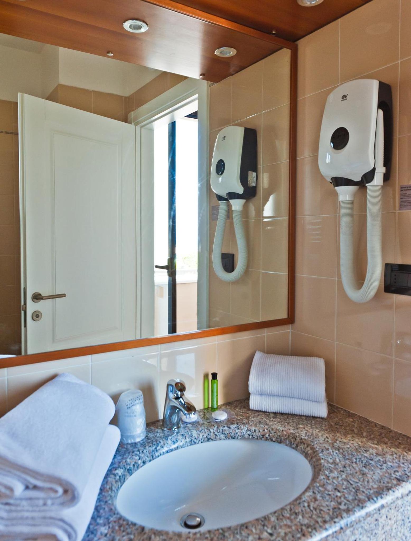 Junior Suite with Sea View photo 2