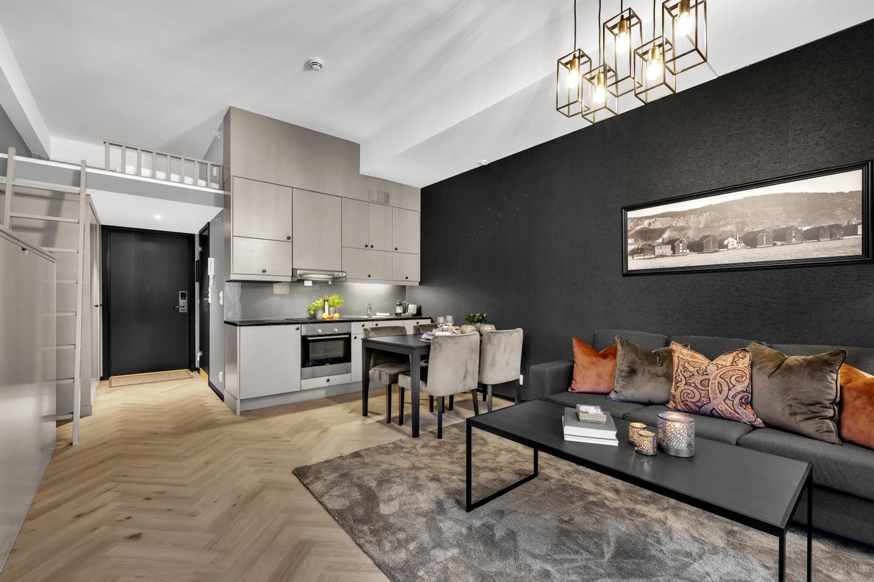 One-Bedroom Apartment - Photo 7