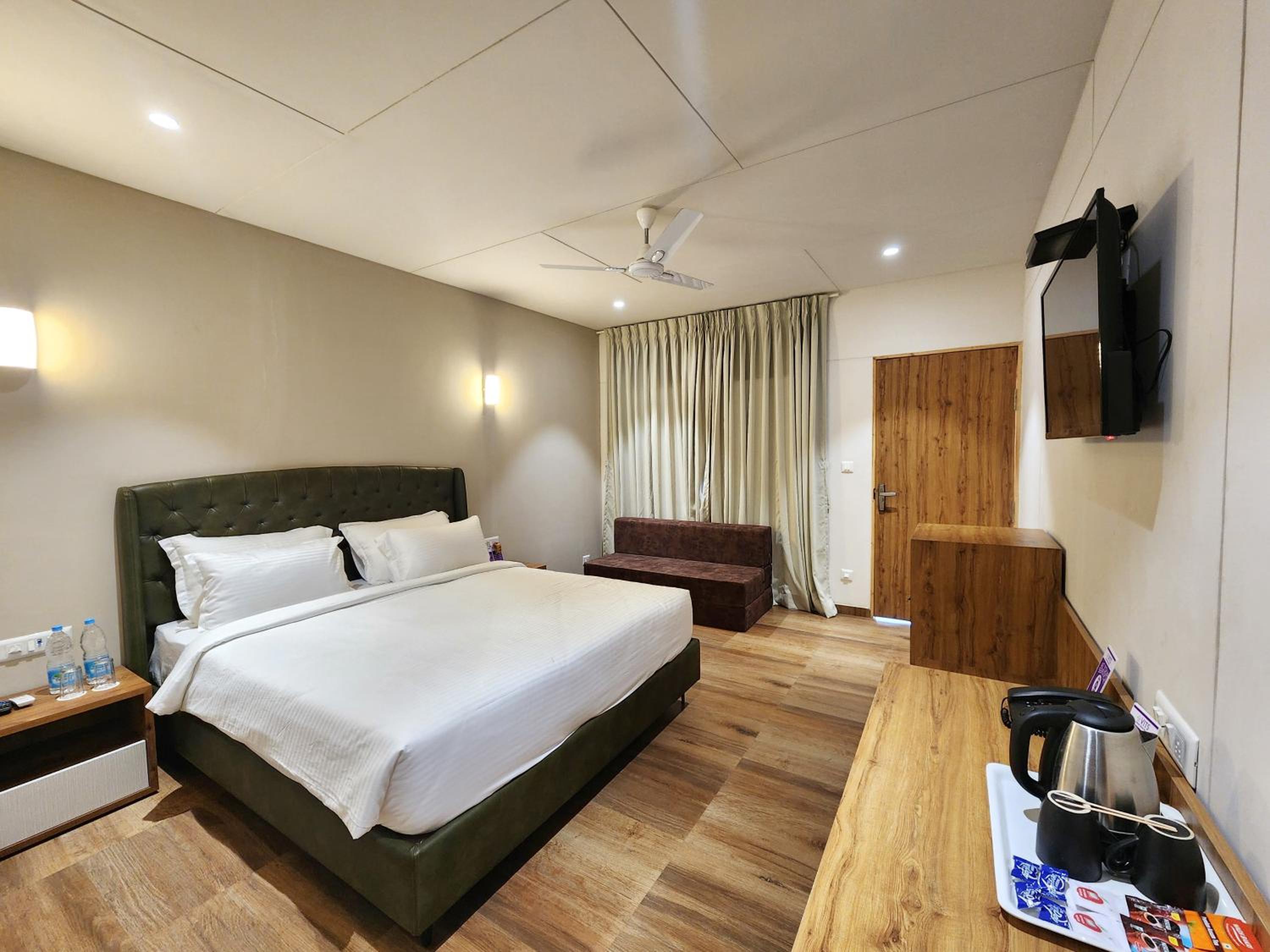 Cottage Room - Photo 1