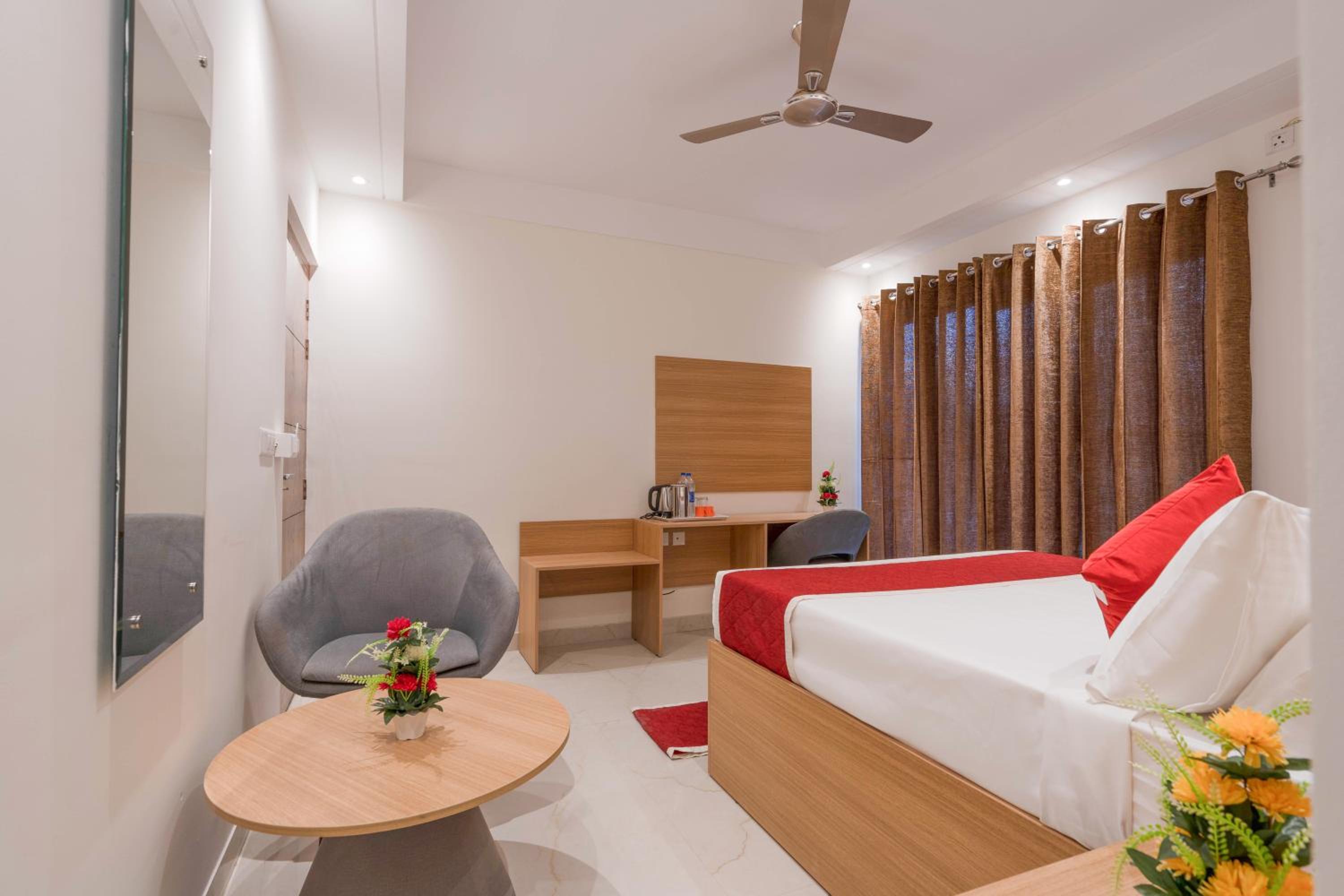 Deluxe Double Room photo 3
