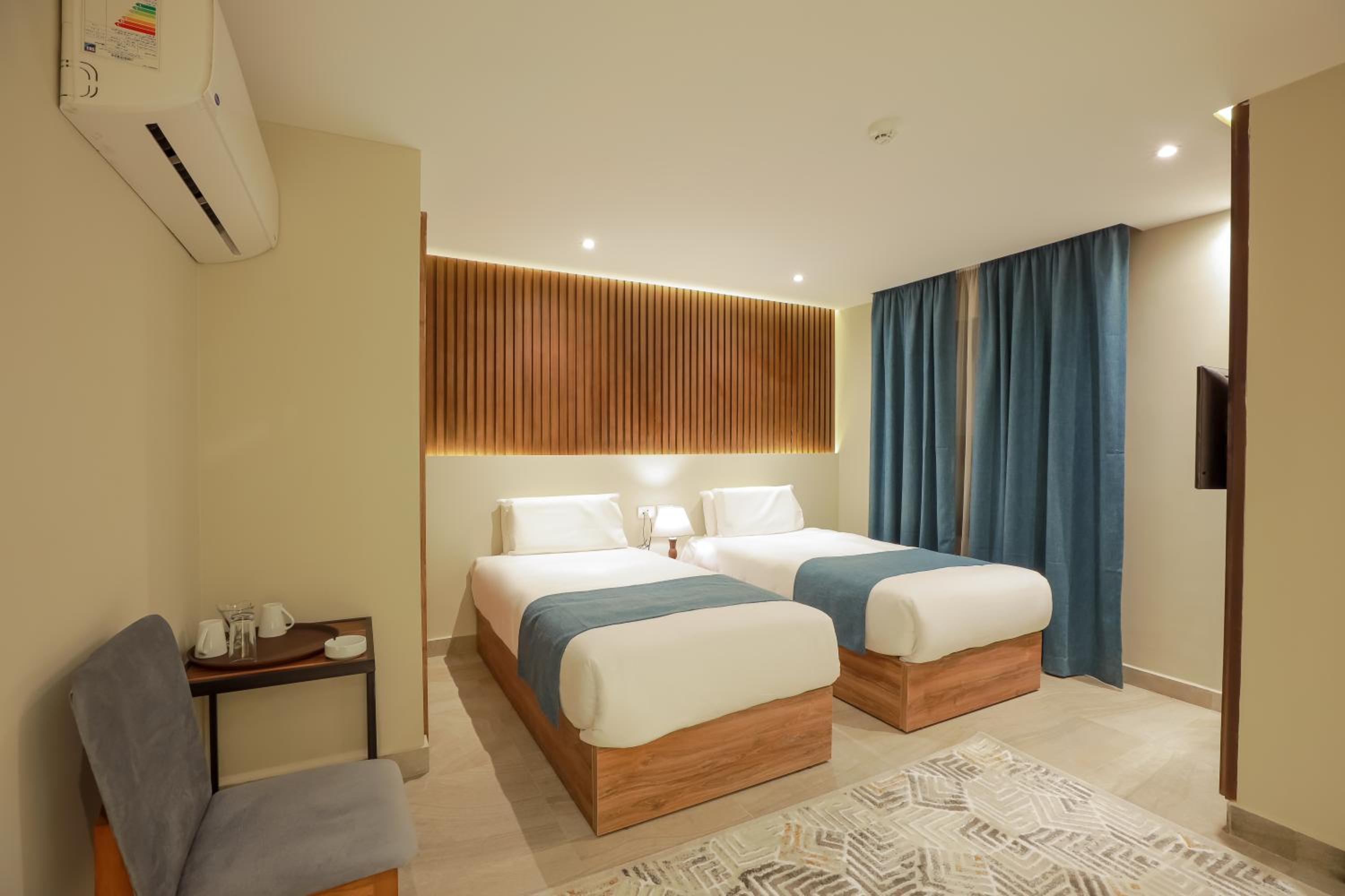 Standard Double or Twin Room photo 3