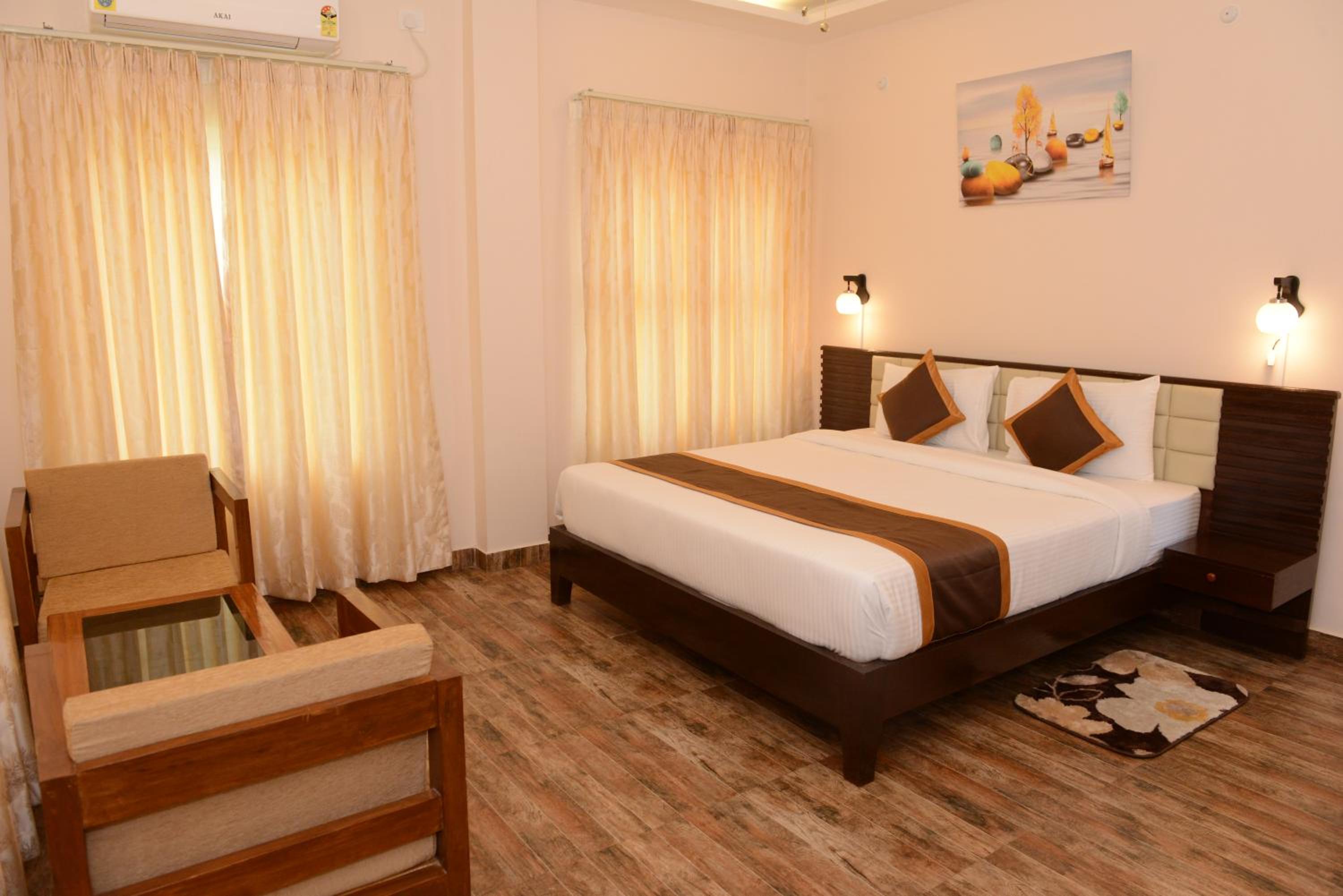 Double Room with Balcony - Photo 5
