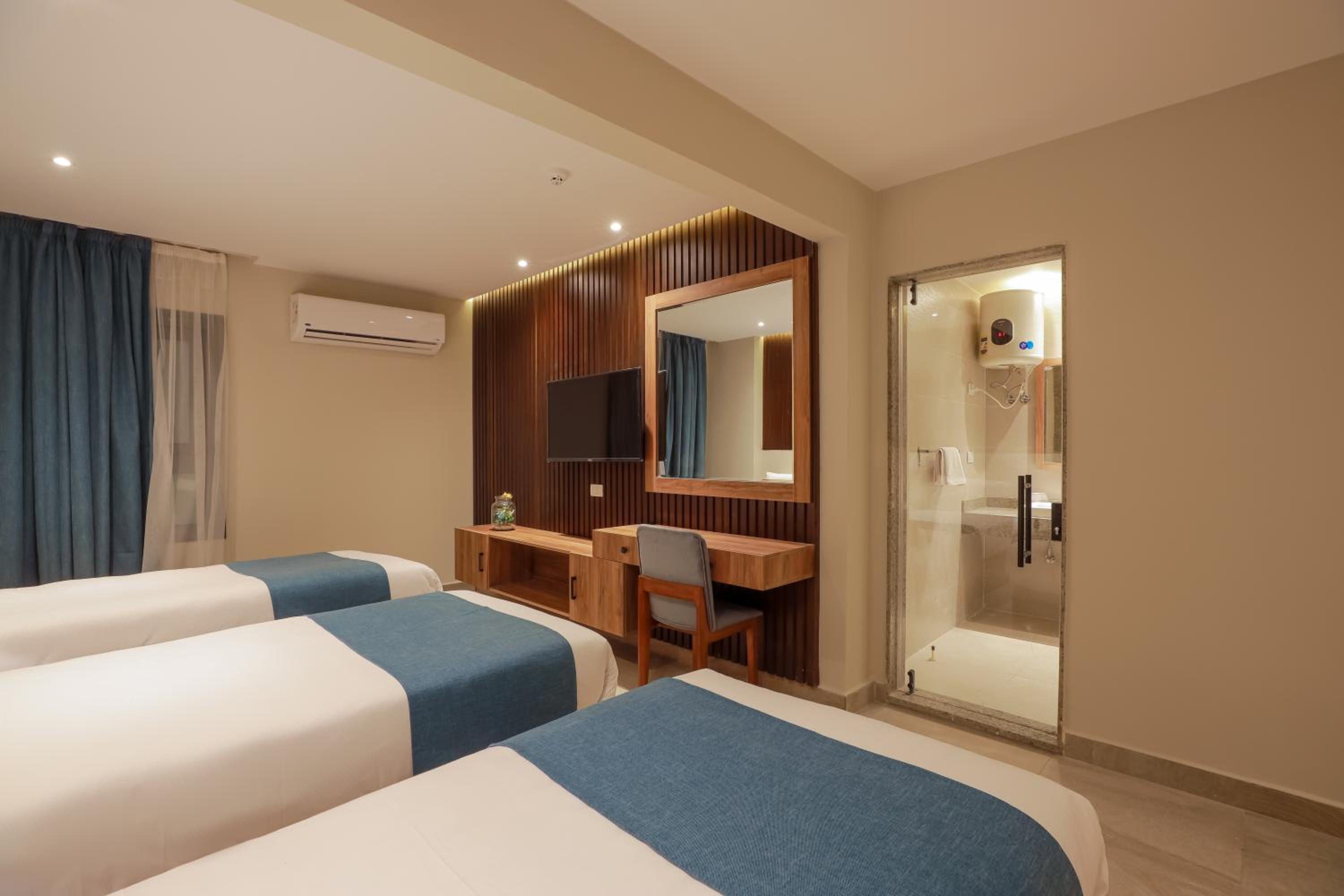 Standard Triple Room photo 2