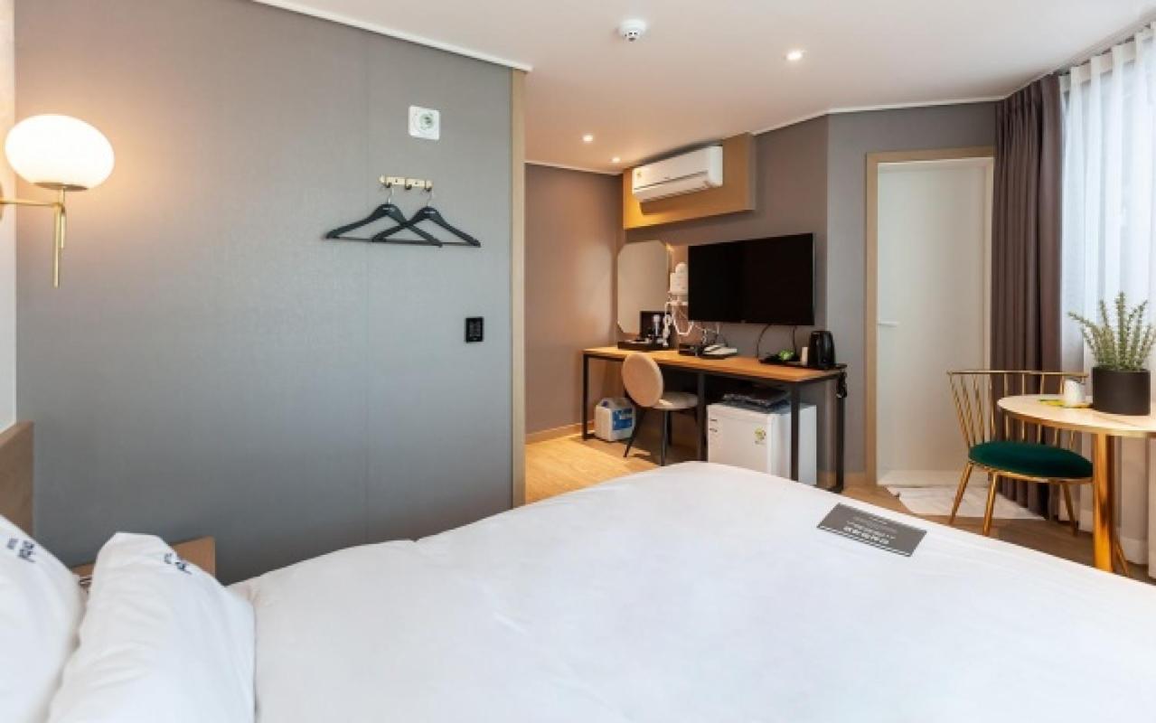 Standard Double Room photo 3