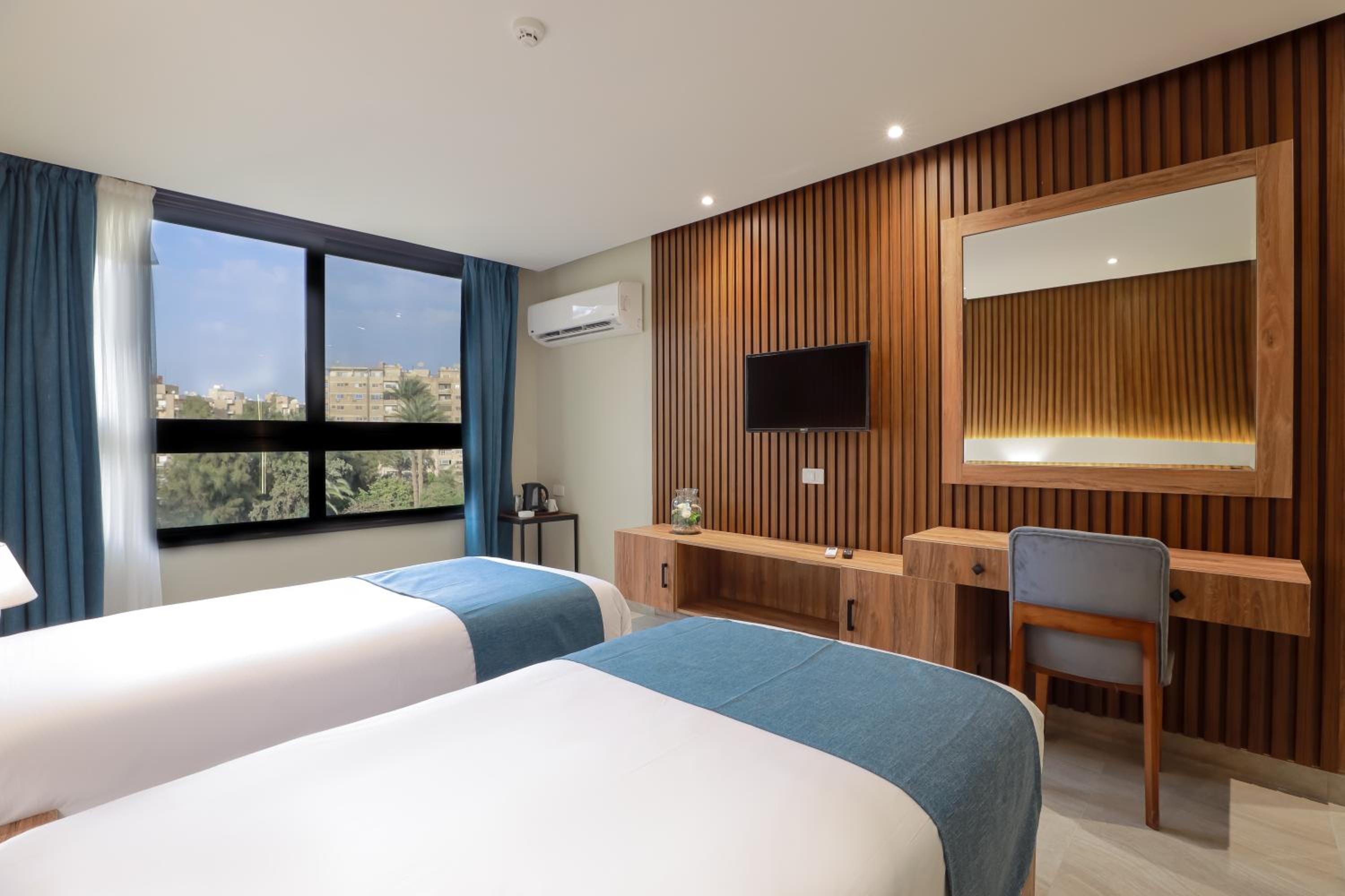 Superior Double or Twin Room with Garden View photo 3