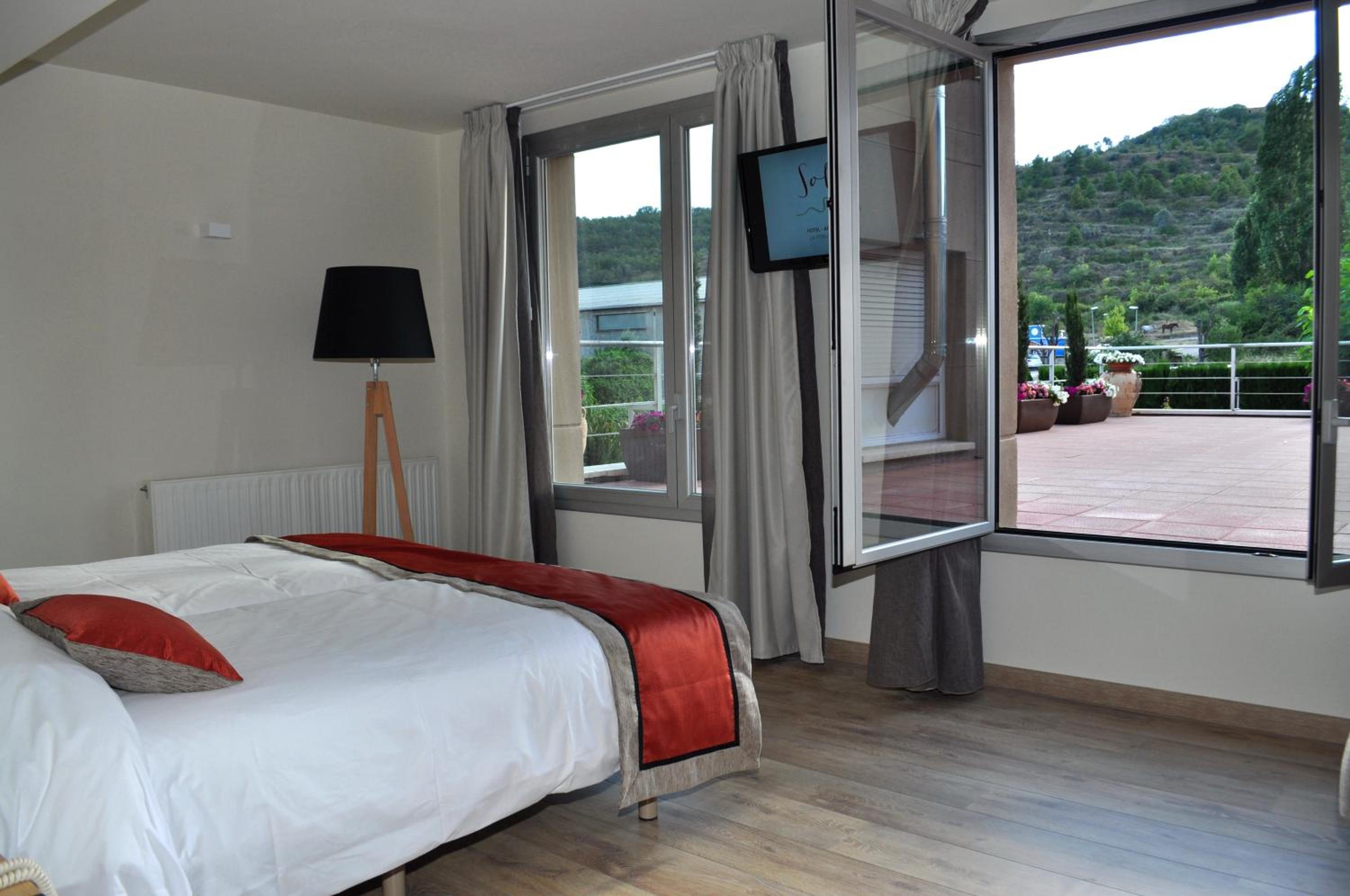 Suite Junior con Vista a la Montaña