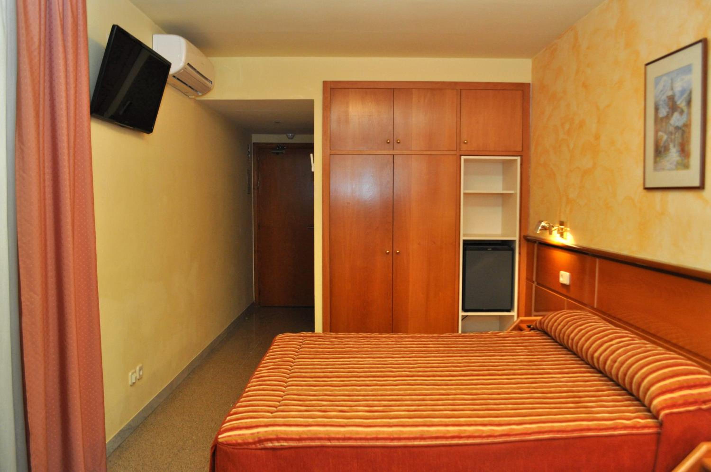 Single Room photo 3