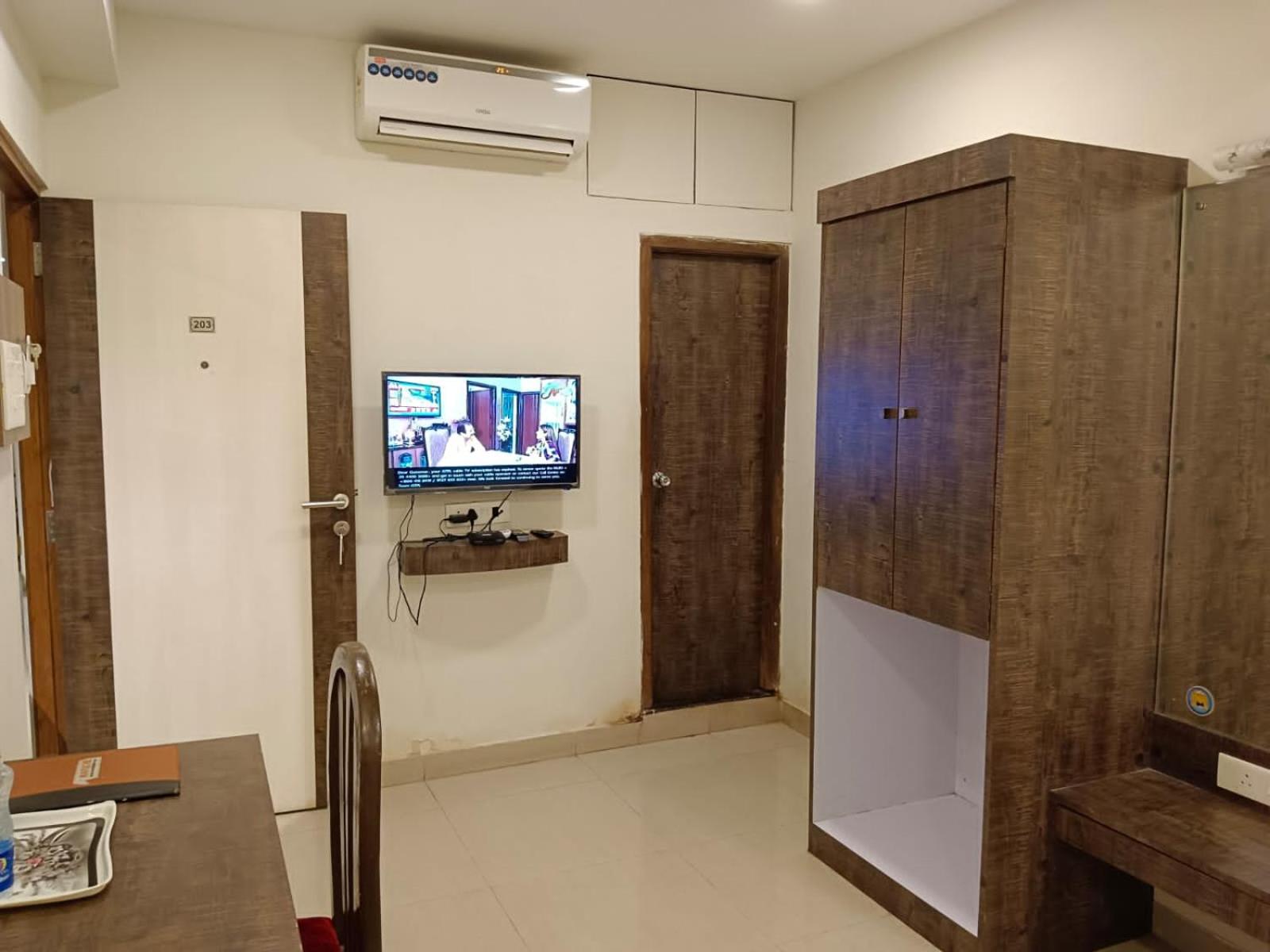 Budget Double Room photo 2