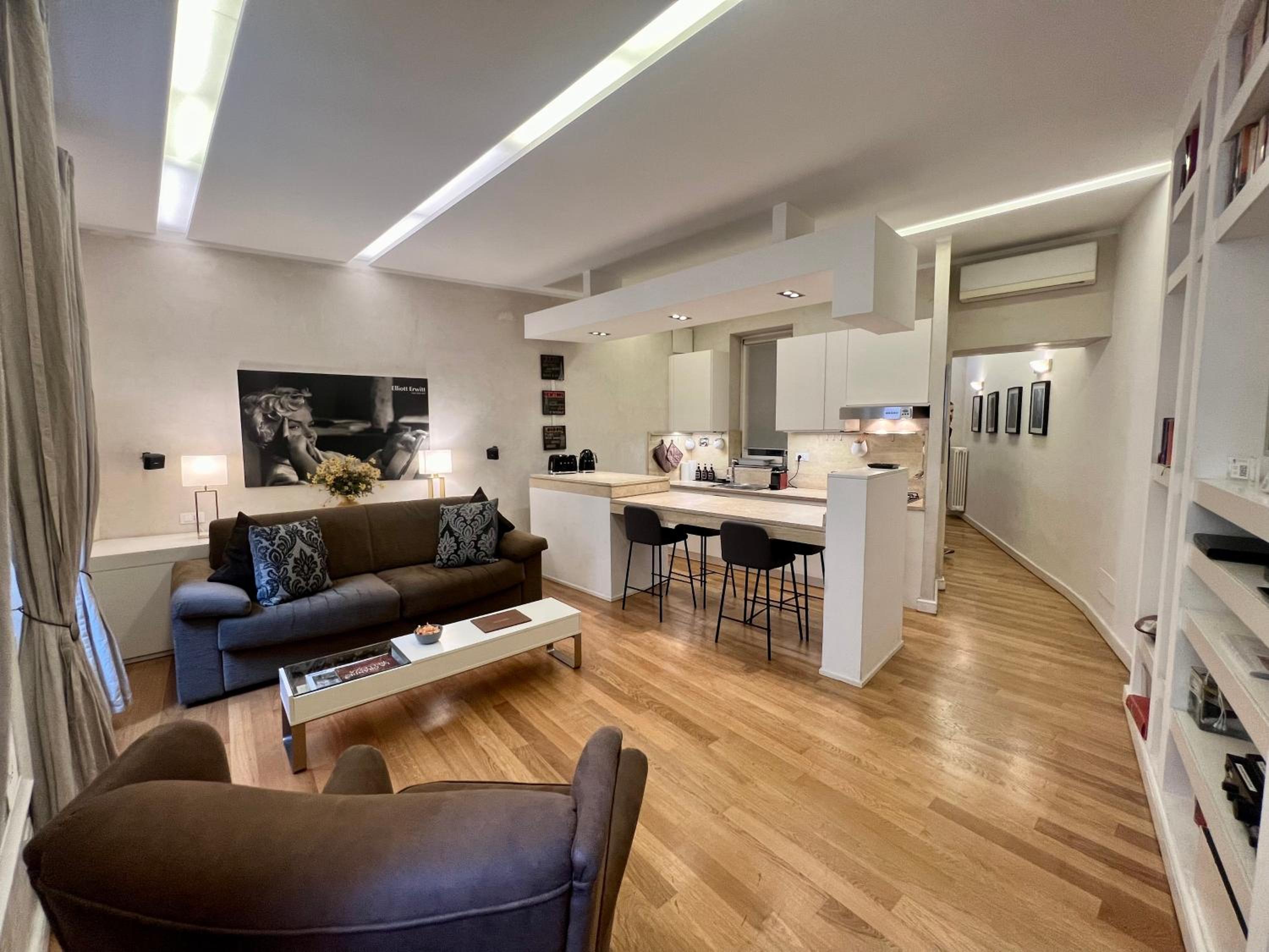 One-Bedroom Apartment