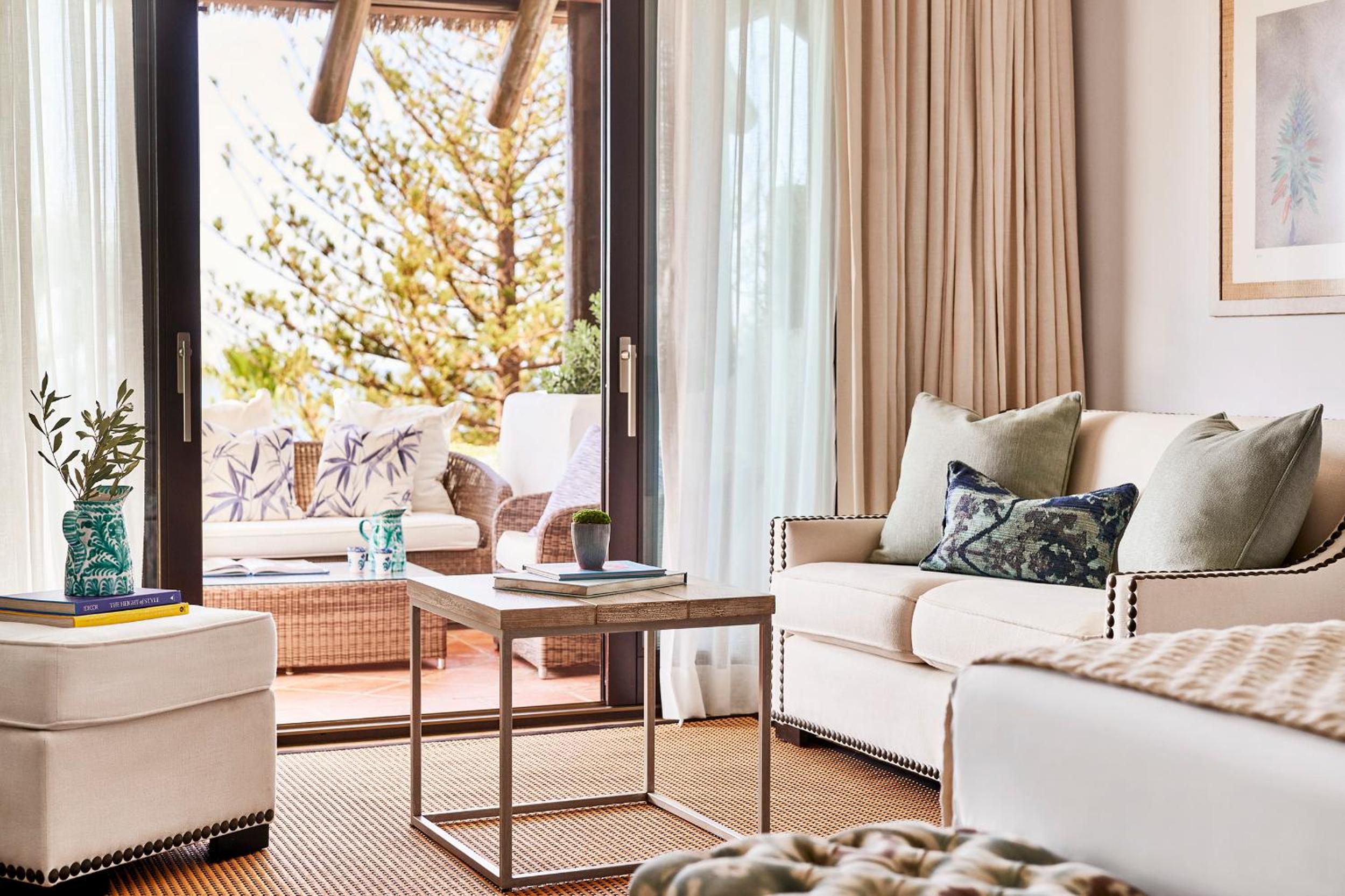 Deluxe Beach Front Room