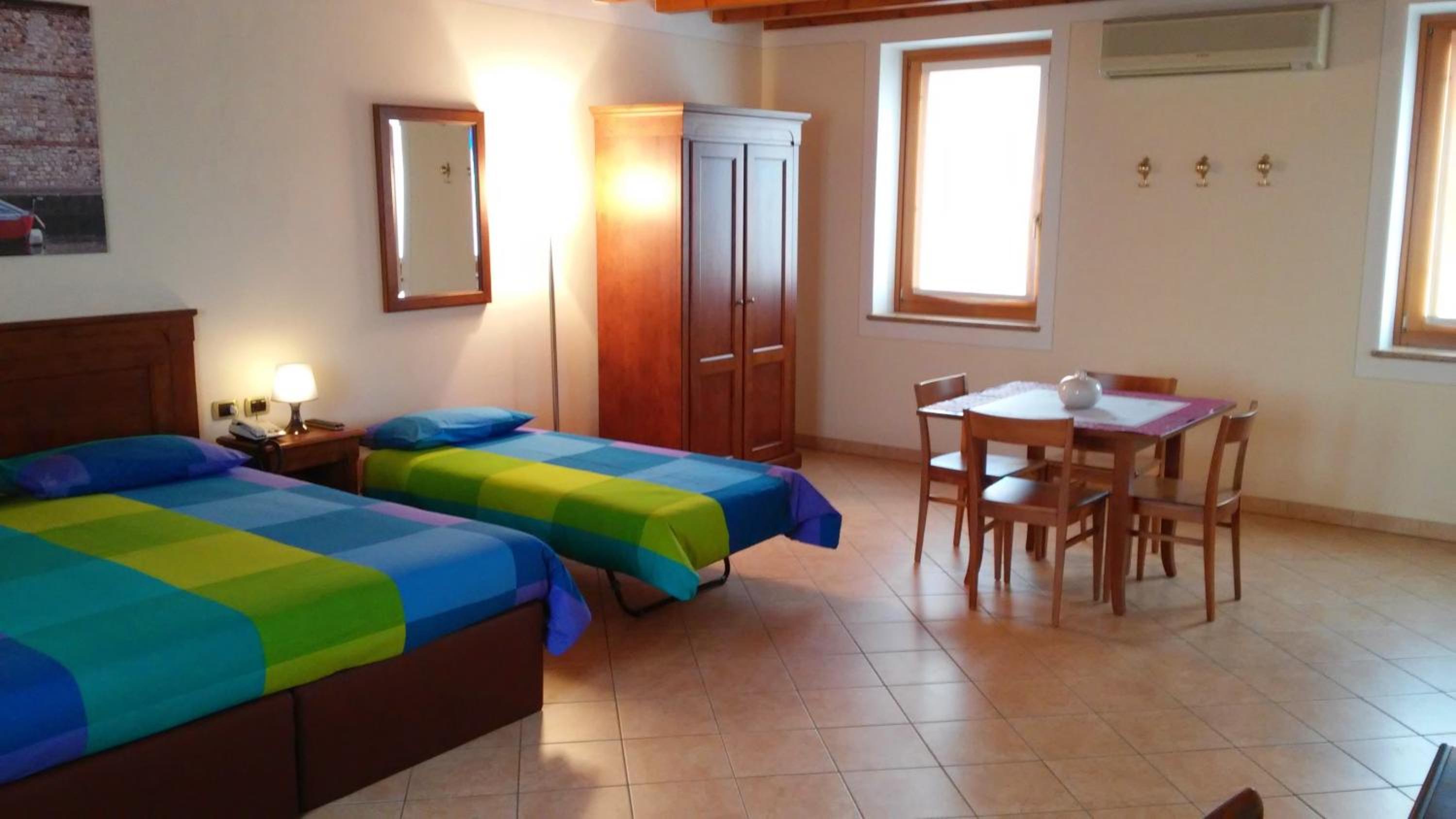 Quadruple Room - Photo 4