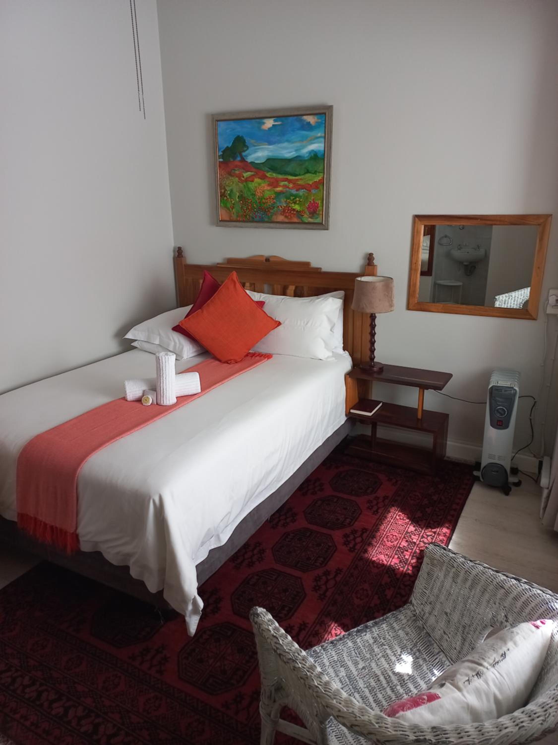 Double or Twin Room with Shower - Photo 1