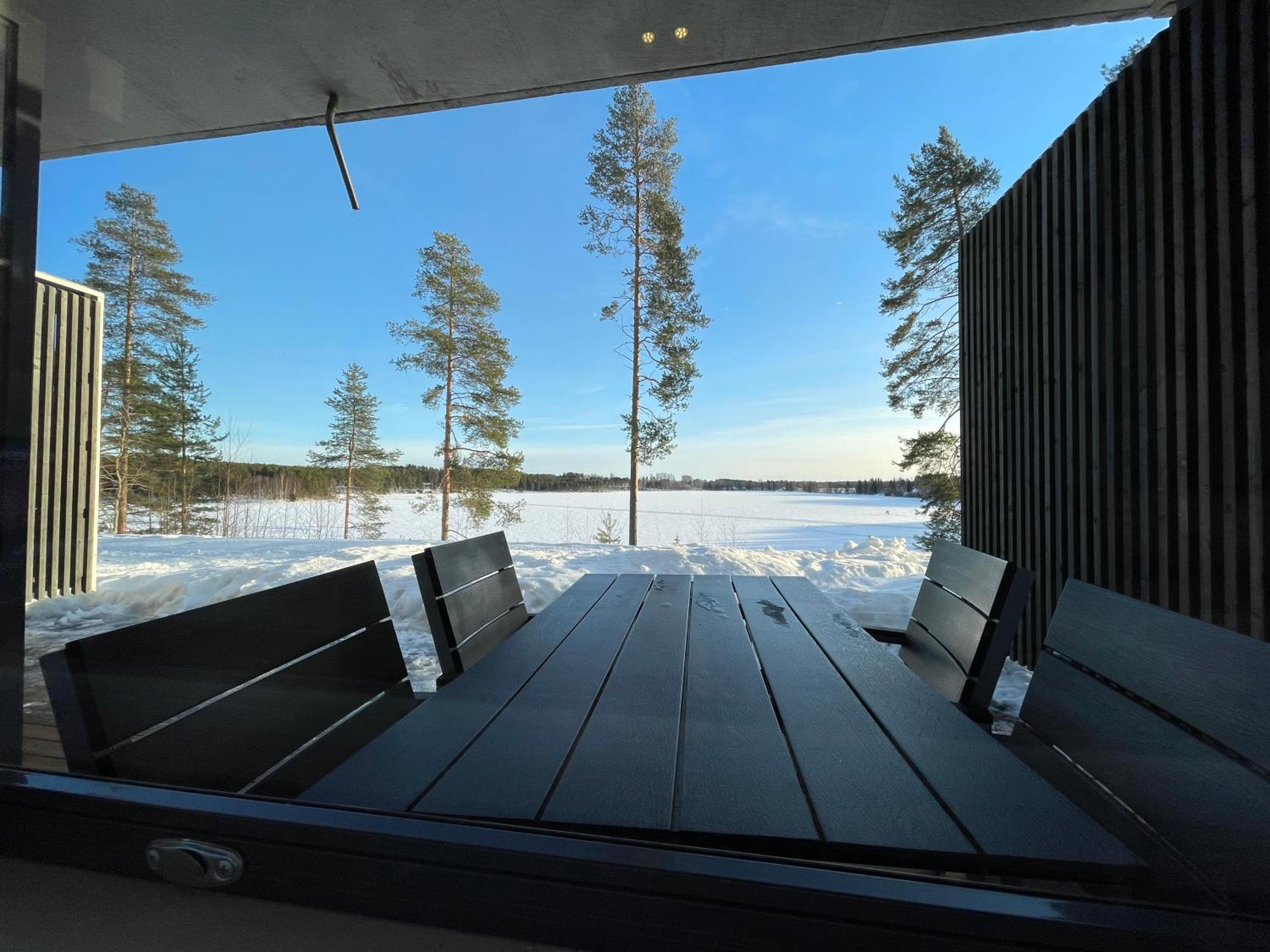 Apartment with Lake View - Photo 25