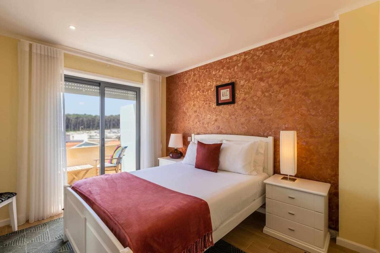 Apartment with City View