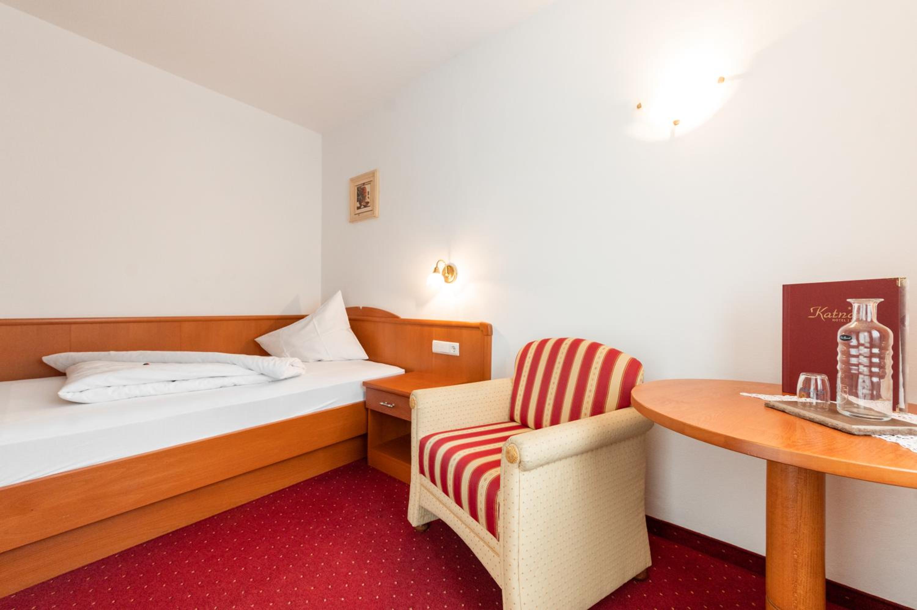 Single Room with Balcony photo 3
