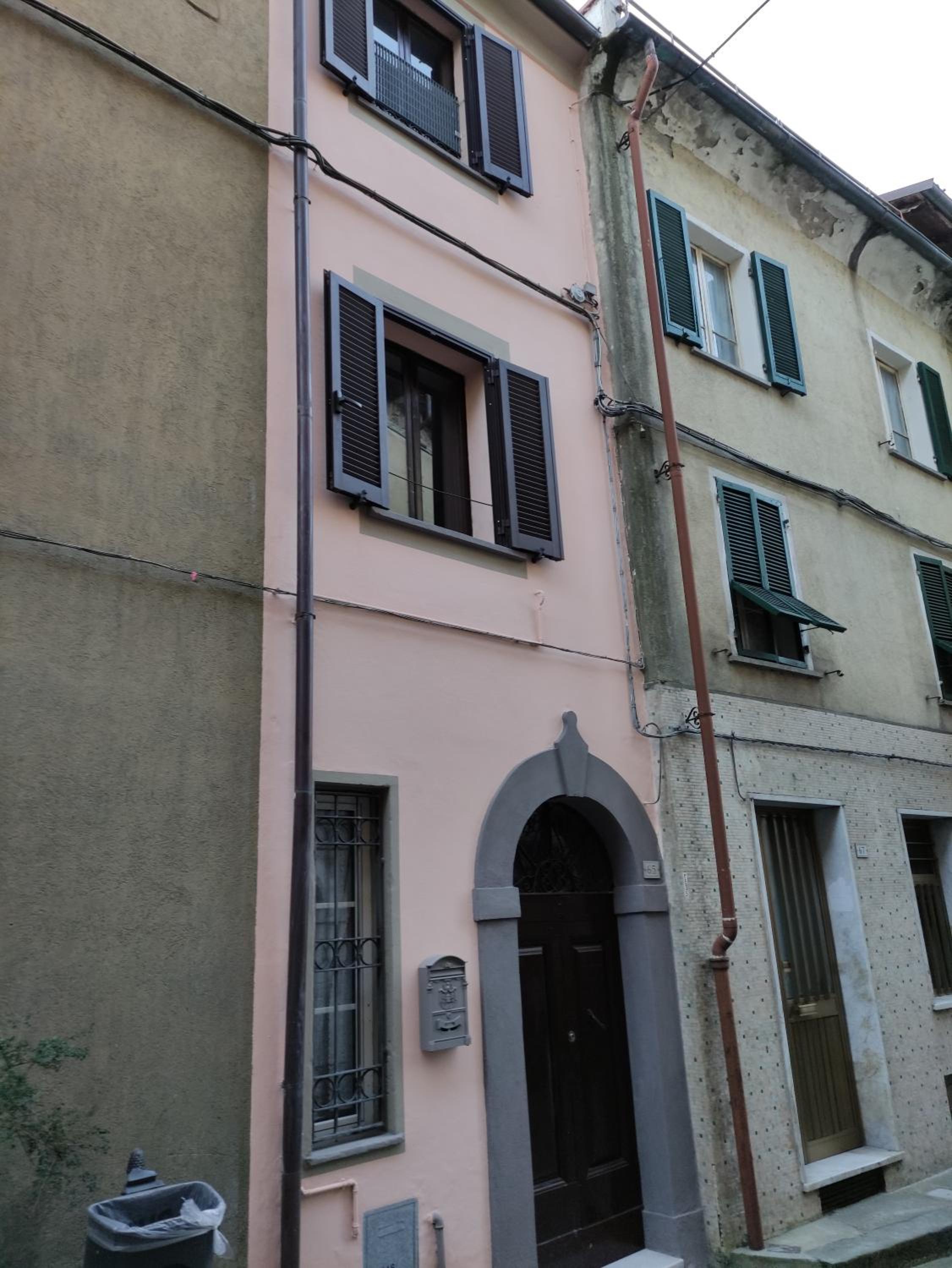 Three-Bedroom House photo 2