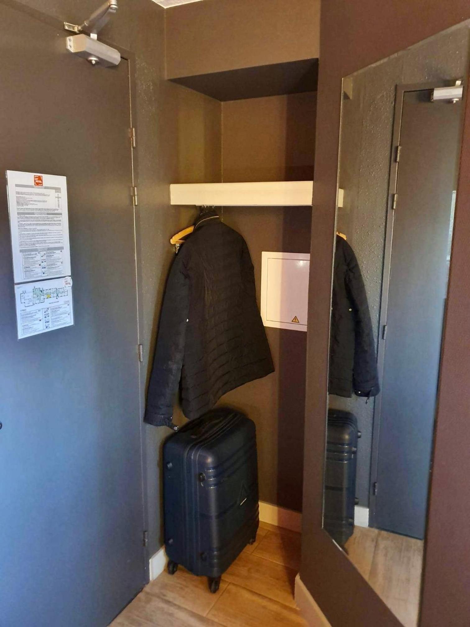 Double Room - Photo 3