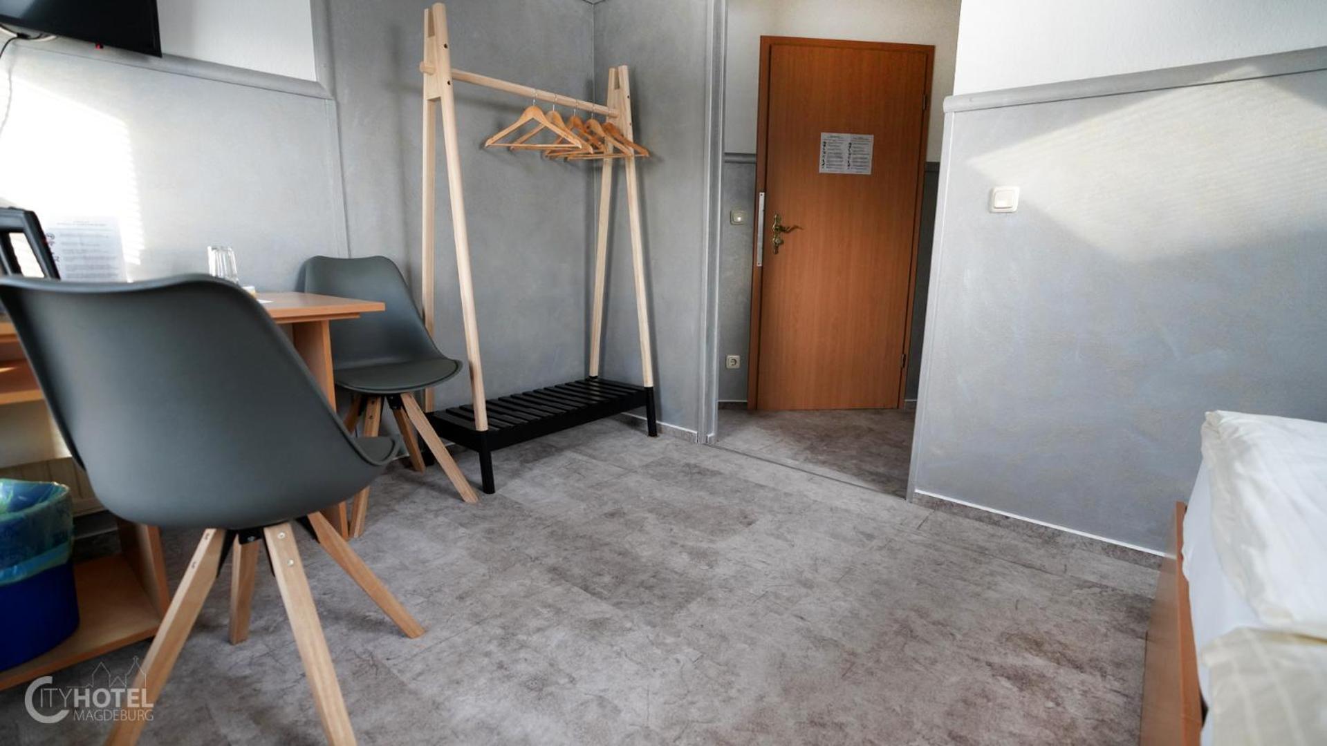 Double Room - Photo 6