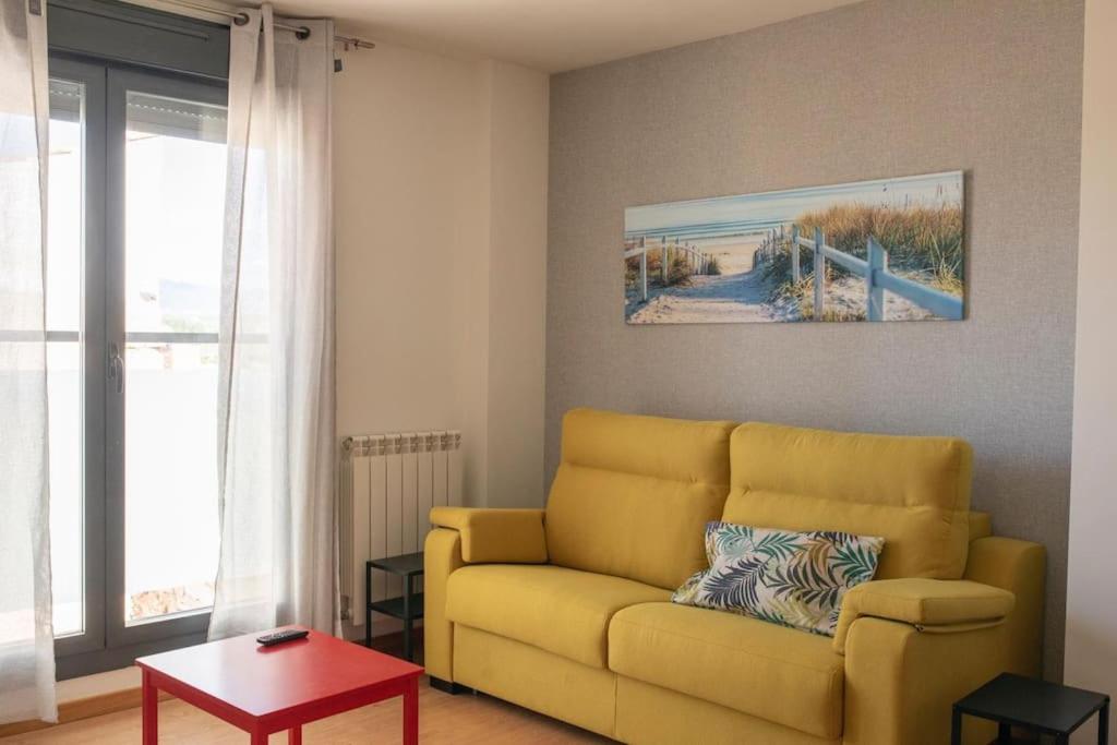 One-Bedroom Apartment photo 3