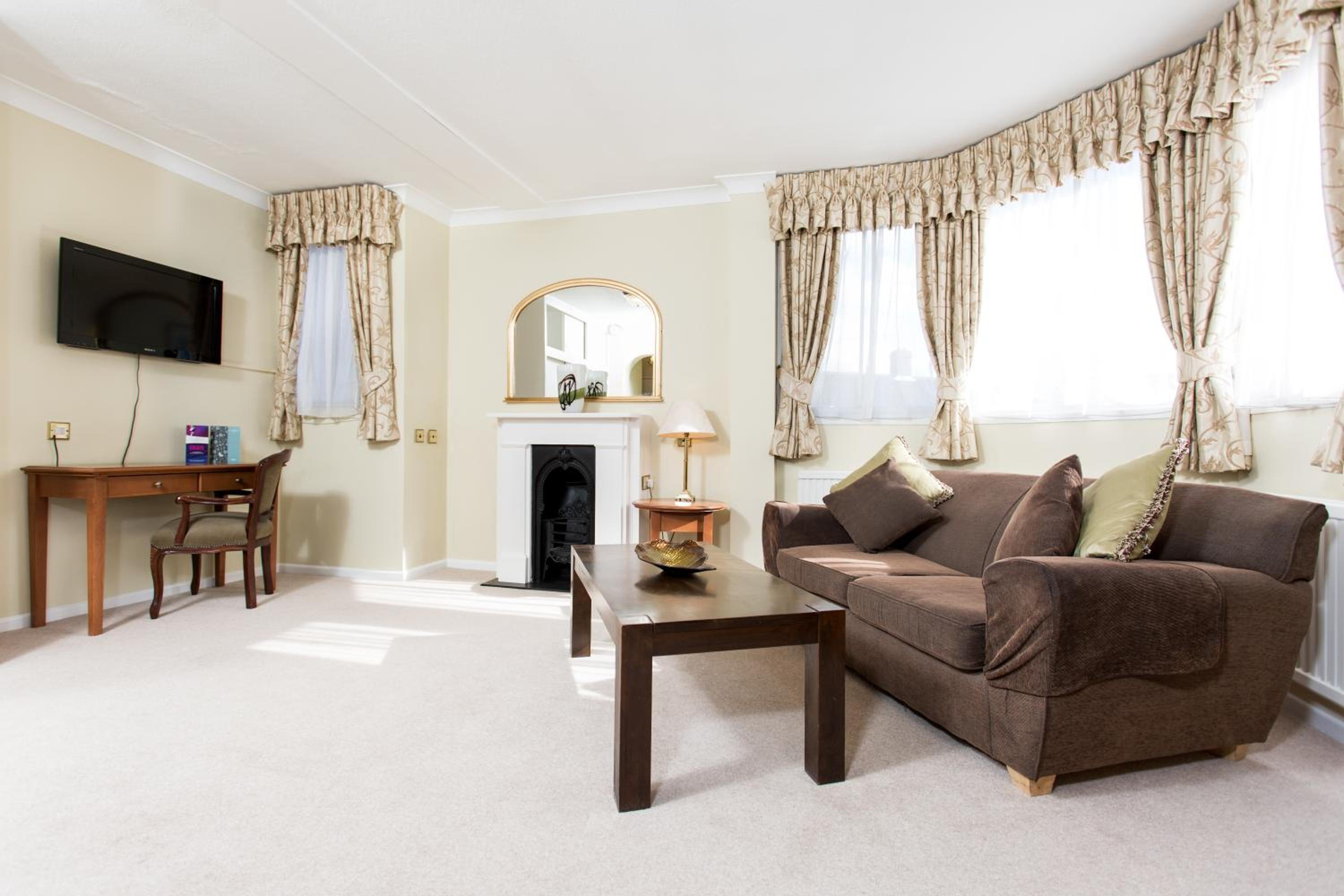 Executive Suite photo 2