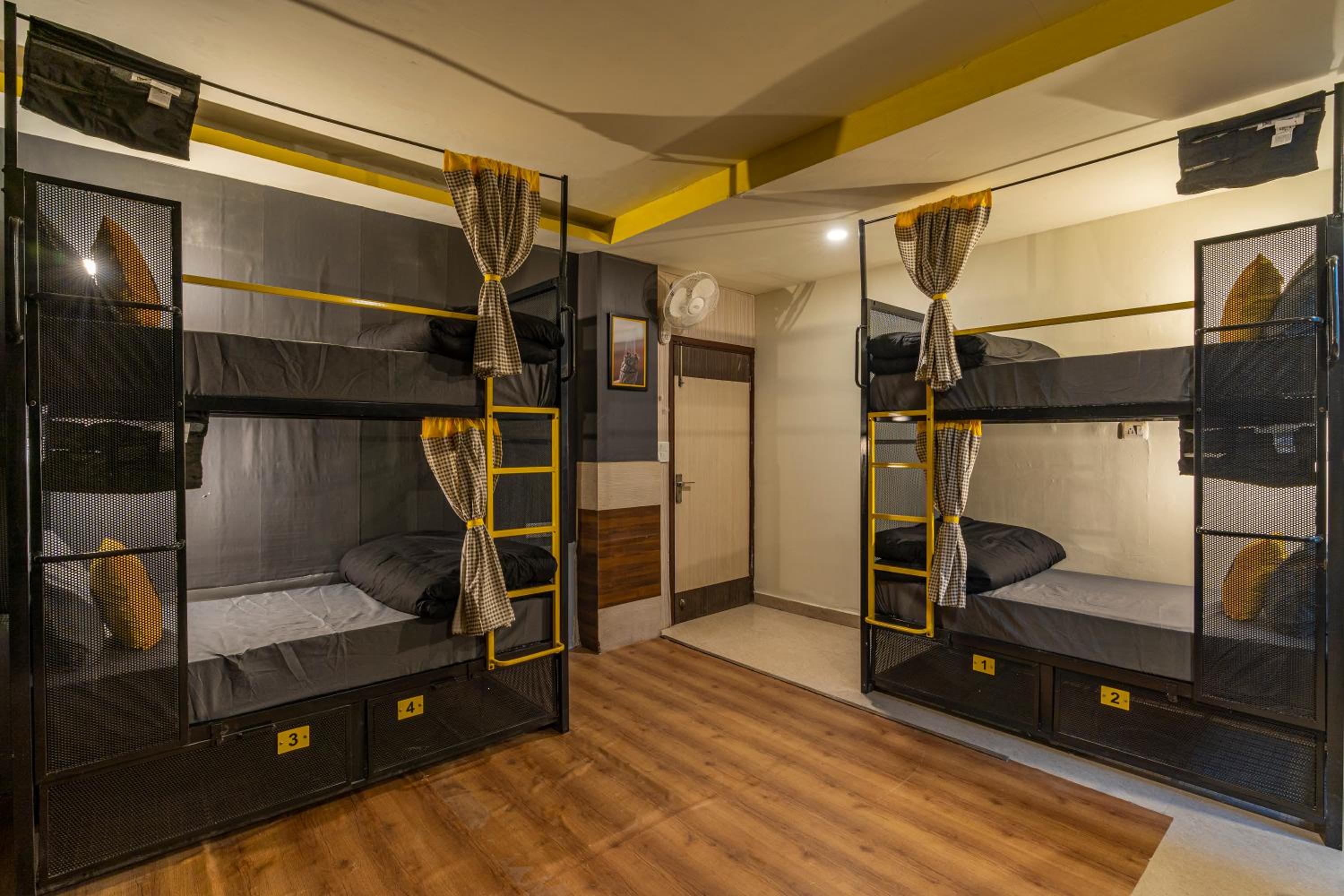 Bed in 4-Bed Mixed Dormitory Room photo 1