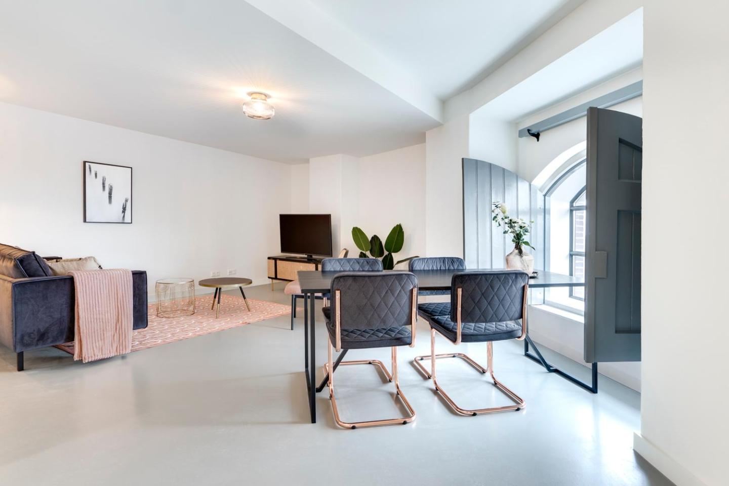 Penthouse Apartment photo 3