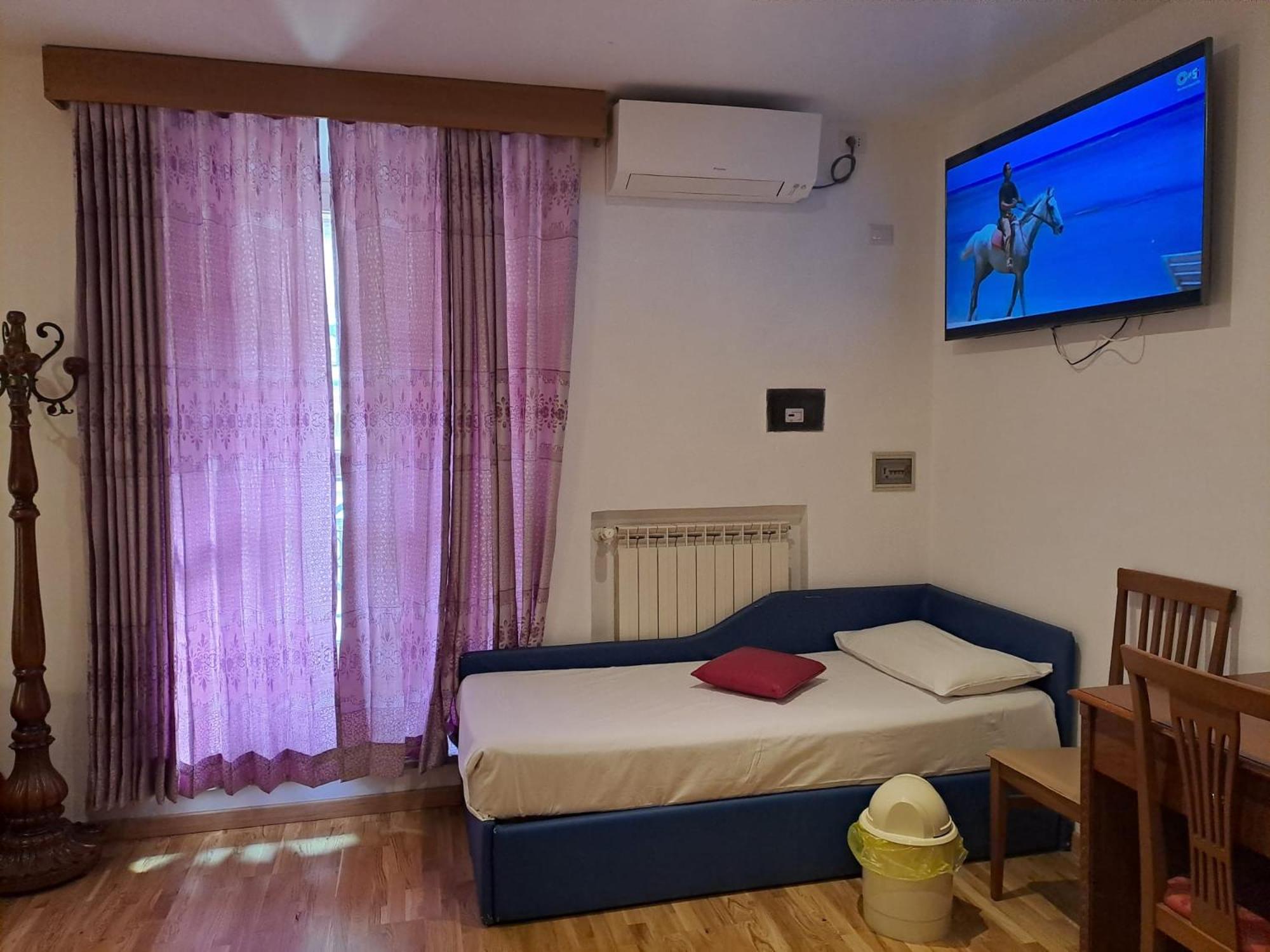 Triple Room photo 2