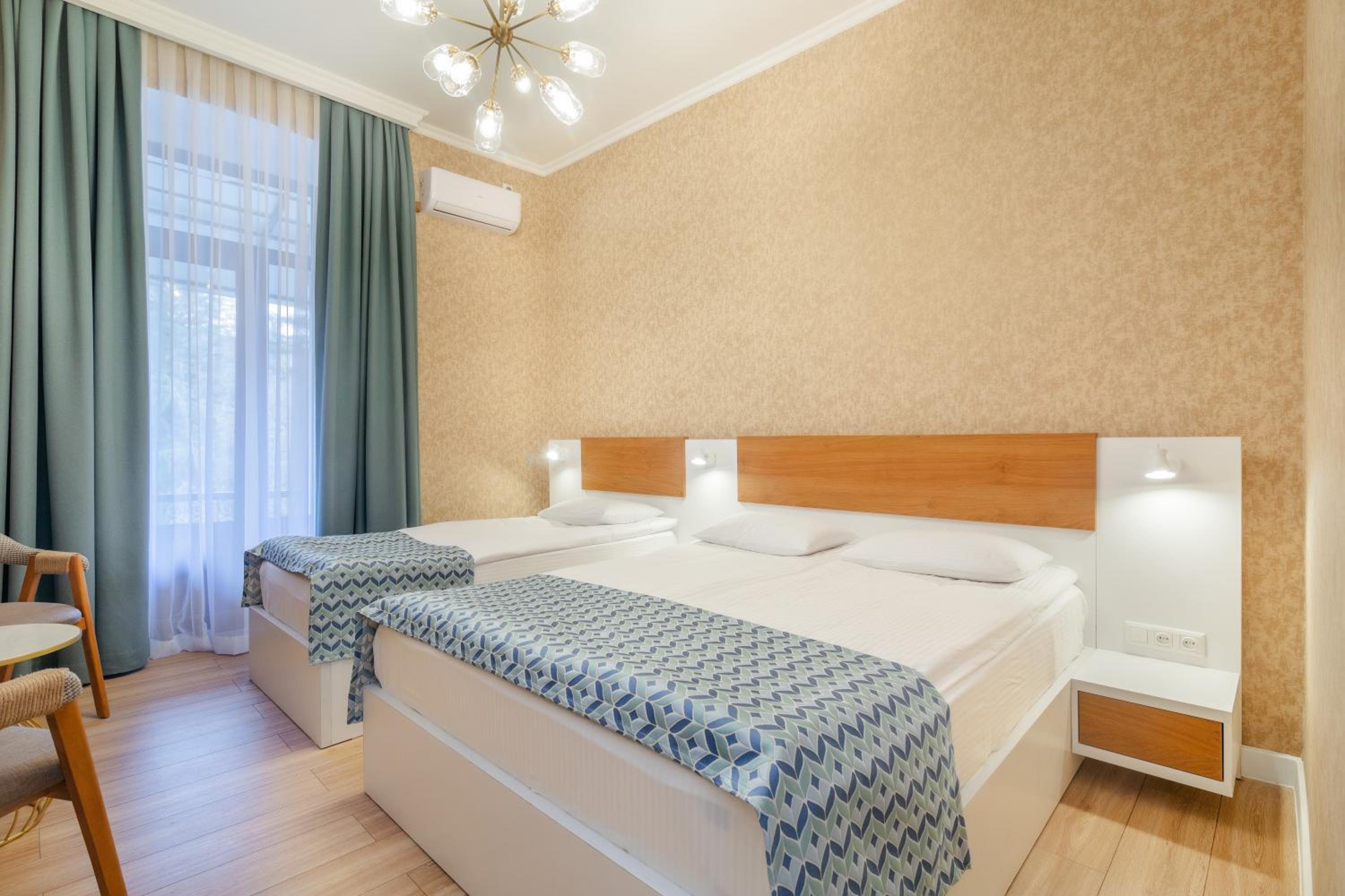Triple Room with Balcony photo 2
