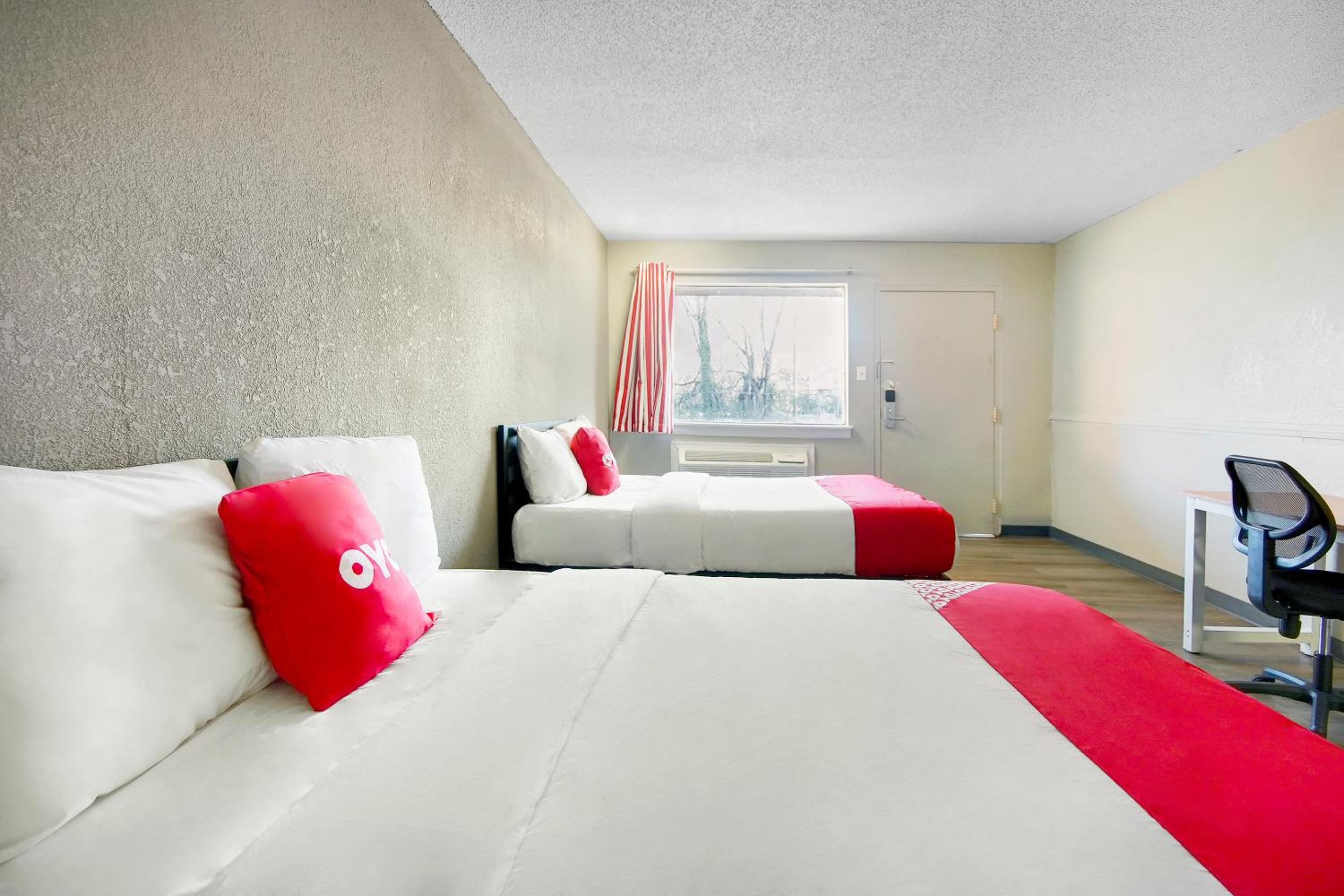 Double Room with Two Double Beds photo 2