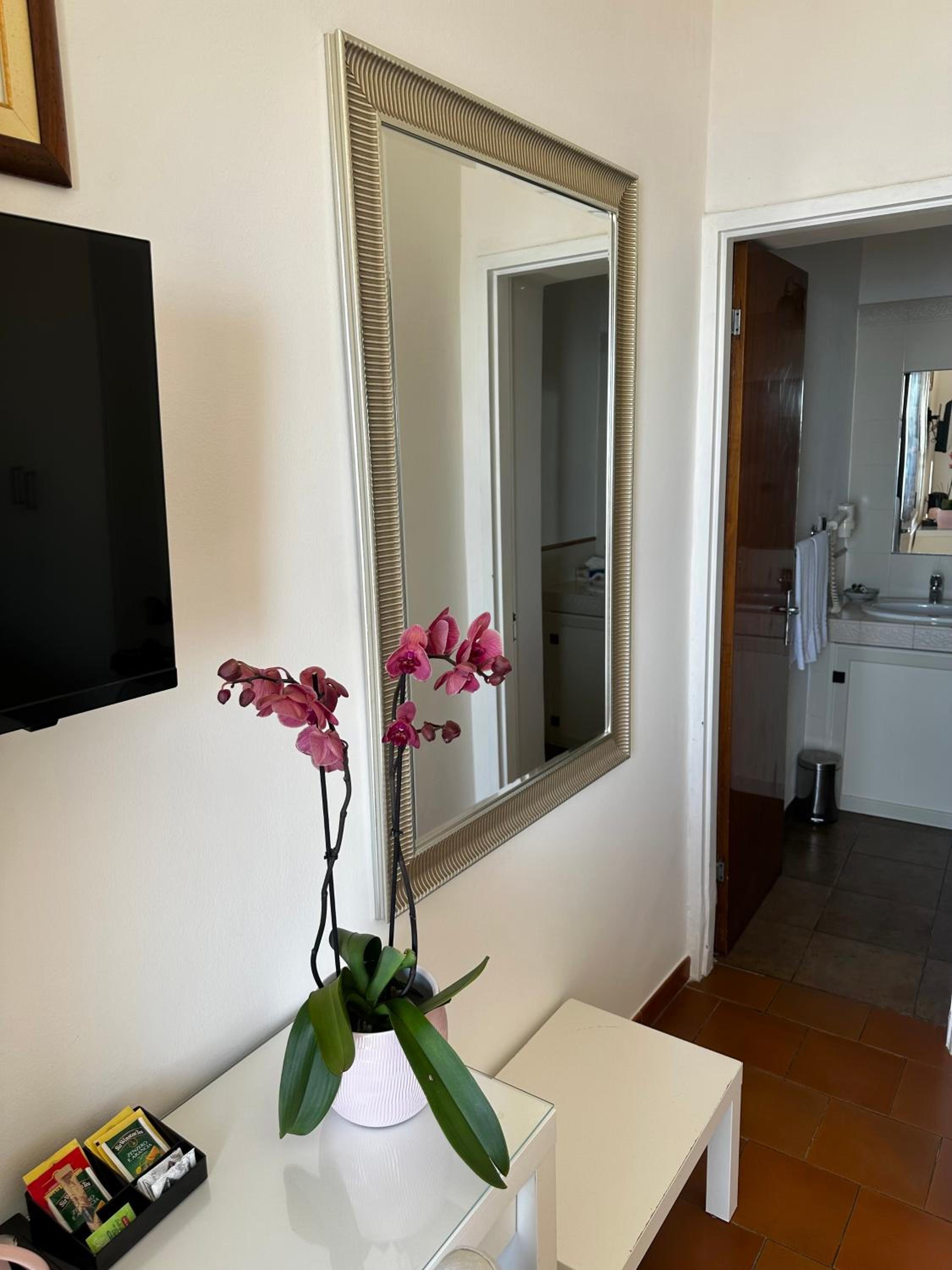 Economy Double or Twin Room photo 2