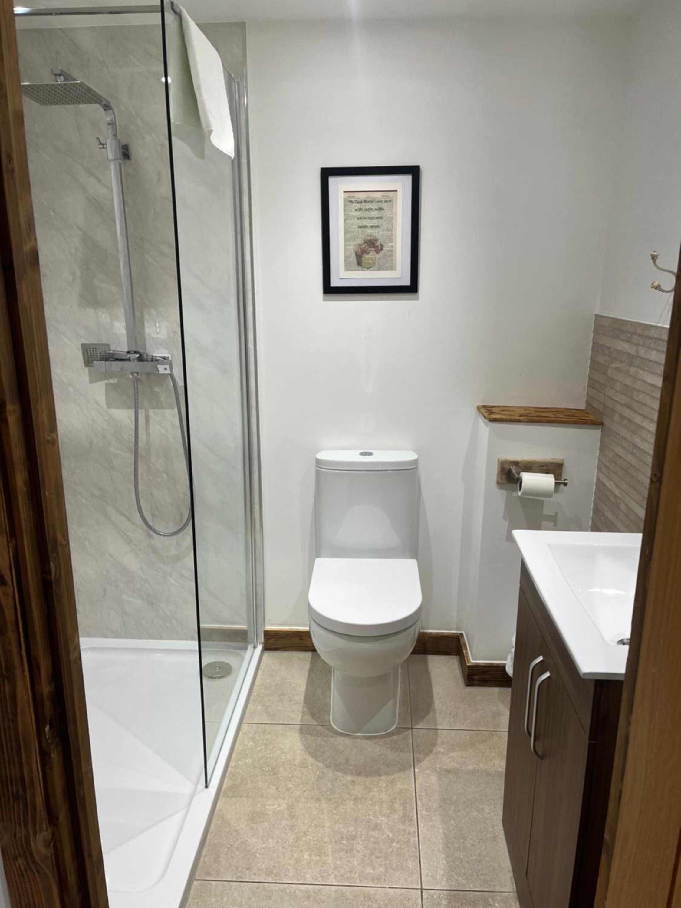 Double Room - Photo 8