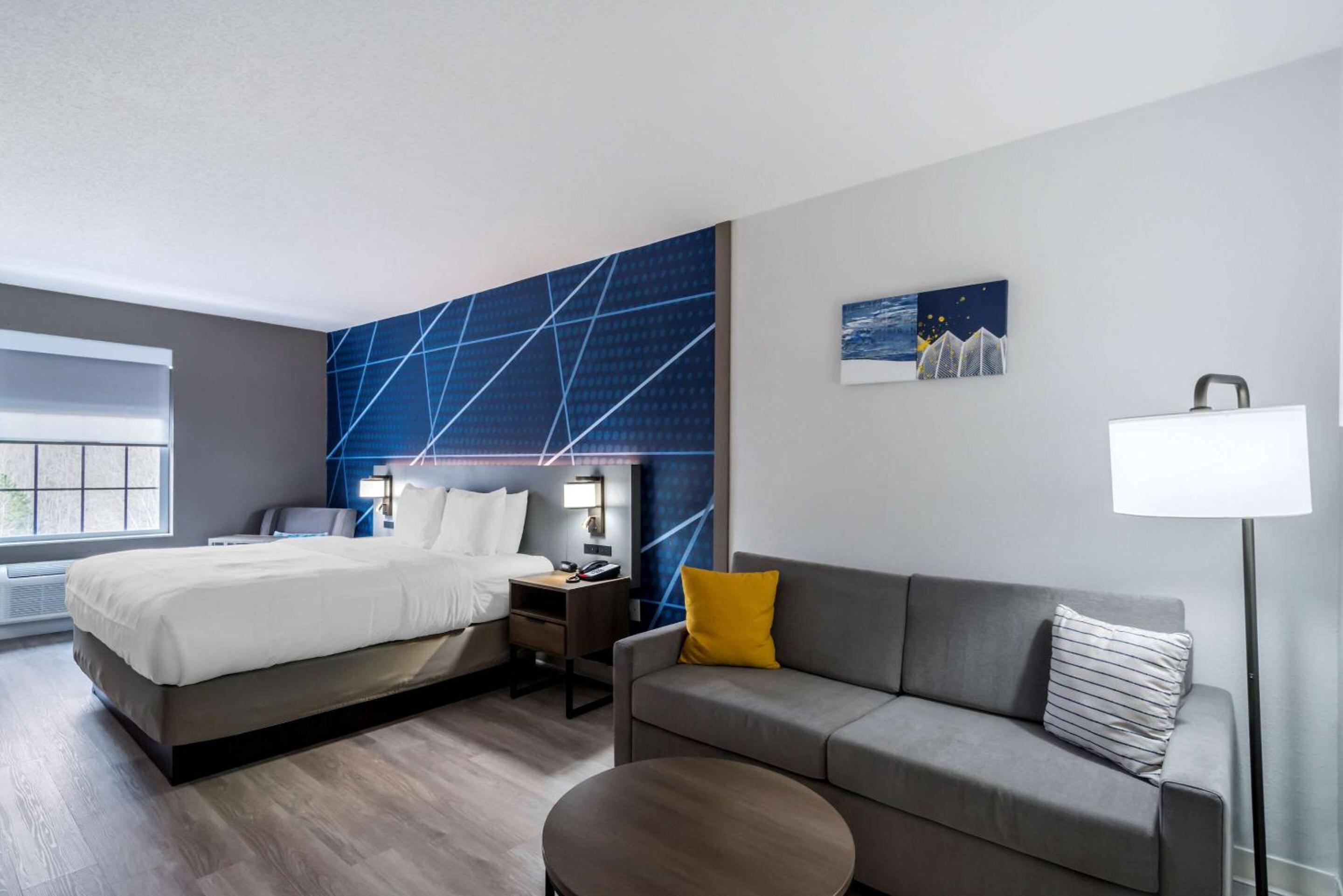 One Room Suite with Sofa bed - Non Smoking/Upper floor - Photo 5