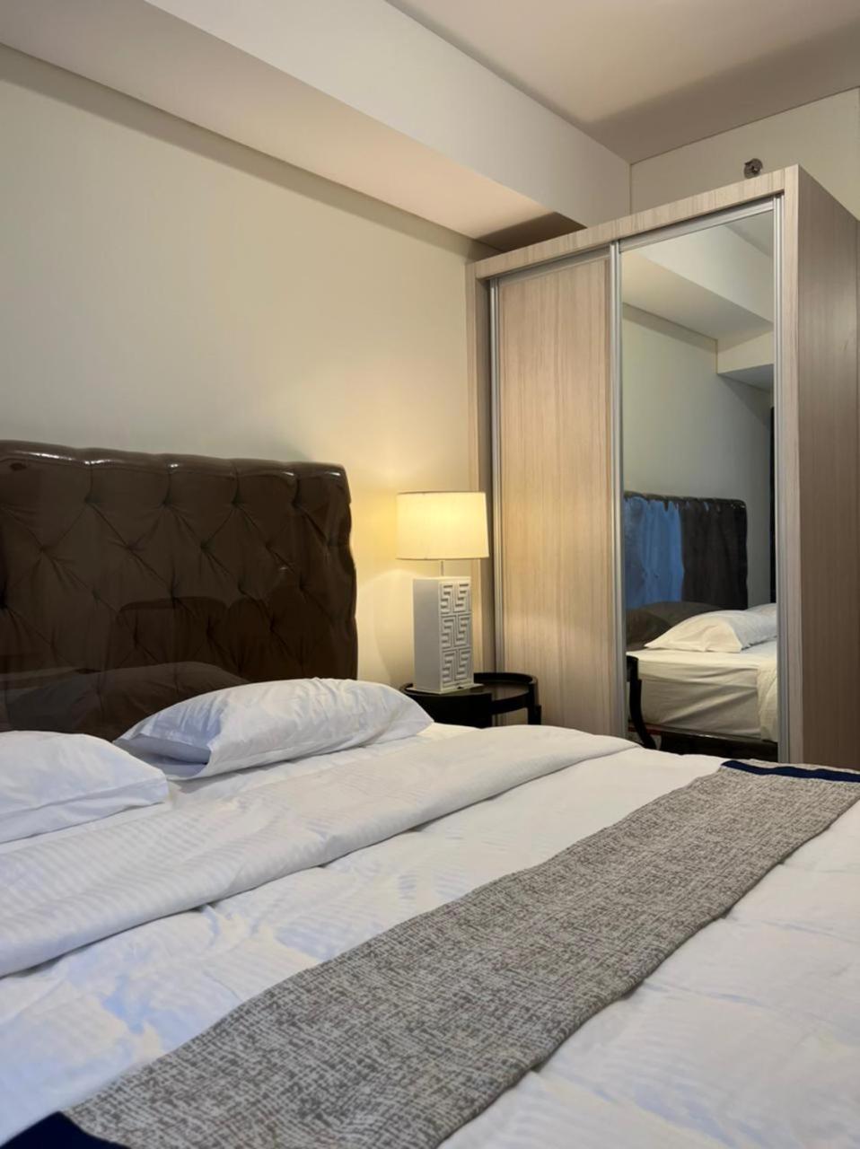 Studio Apartment photo 2