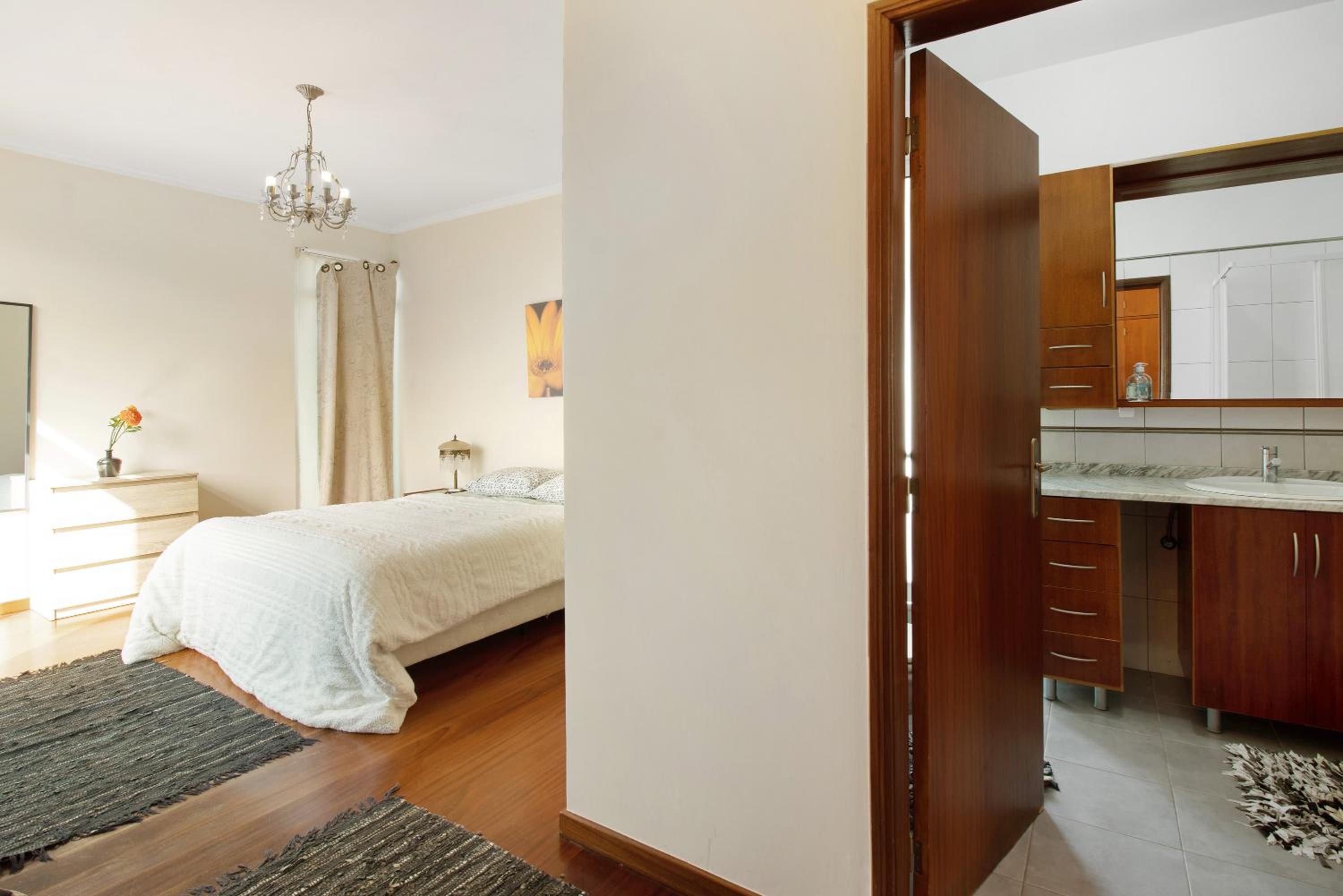 Three-Bedroom House photo 2