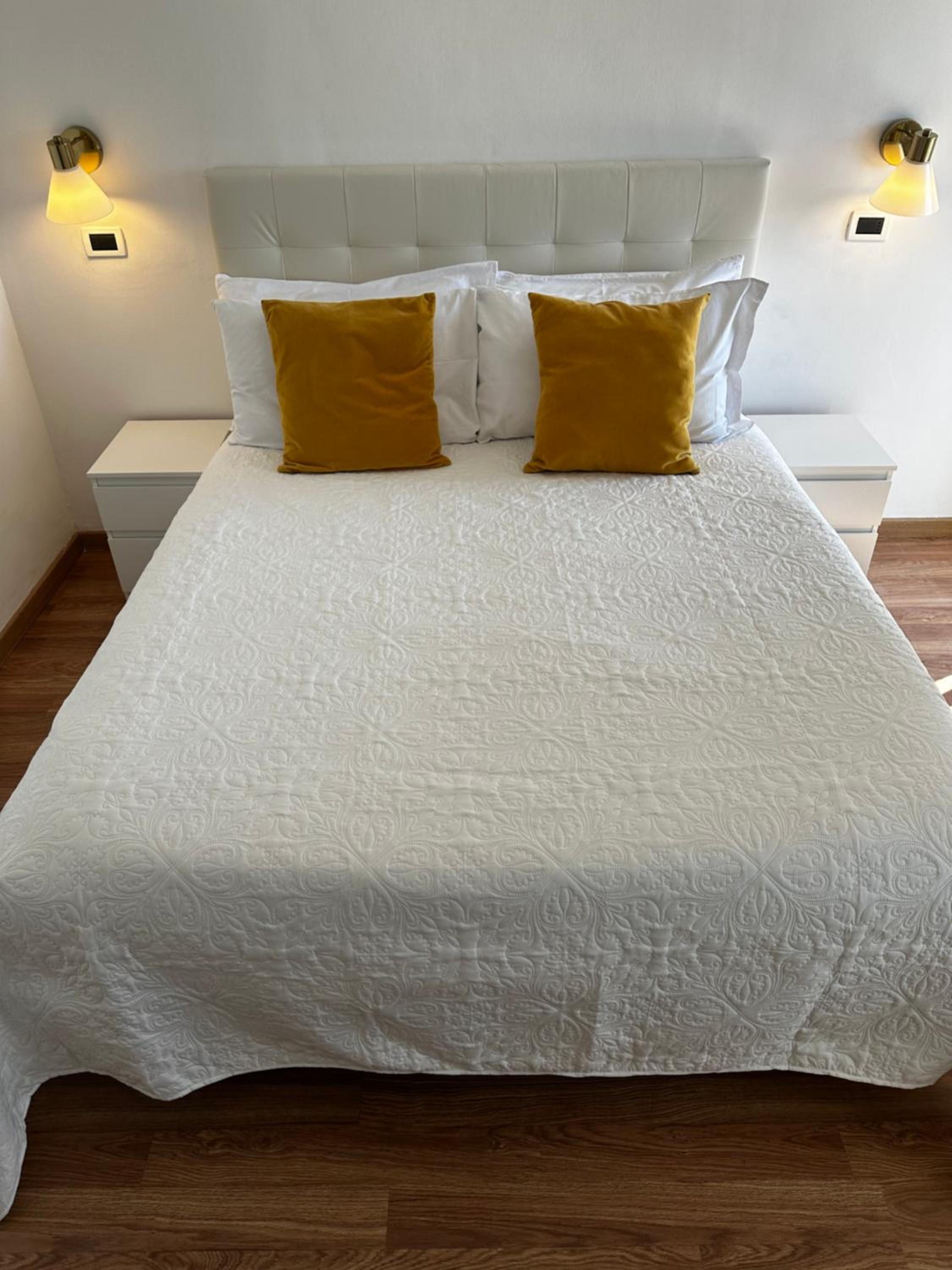 Superior Double or Twin Room with Mountain and Sea View photo 3