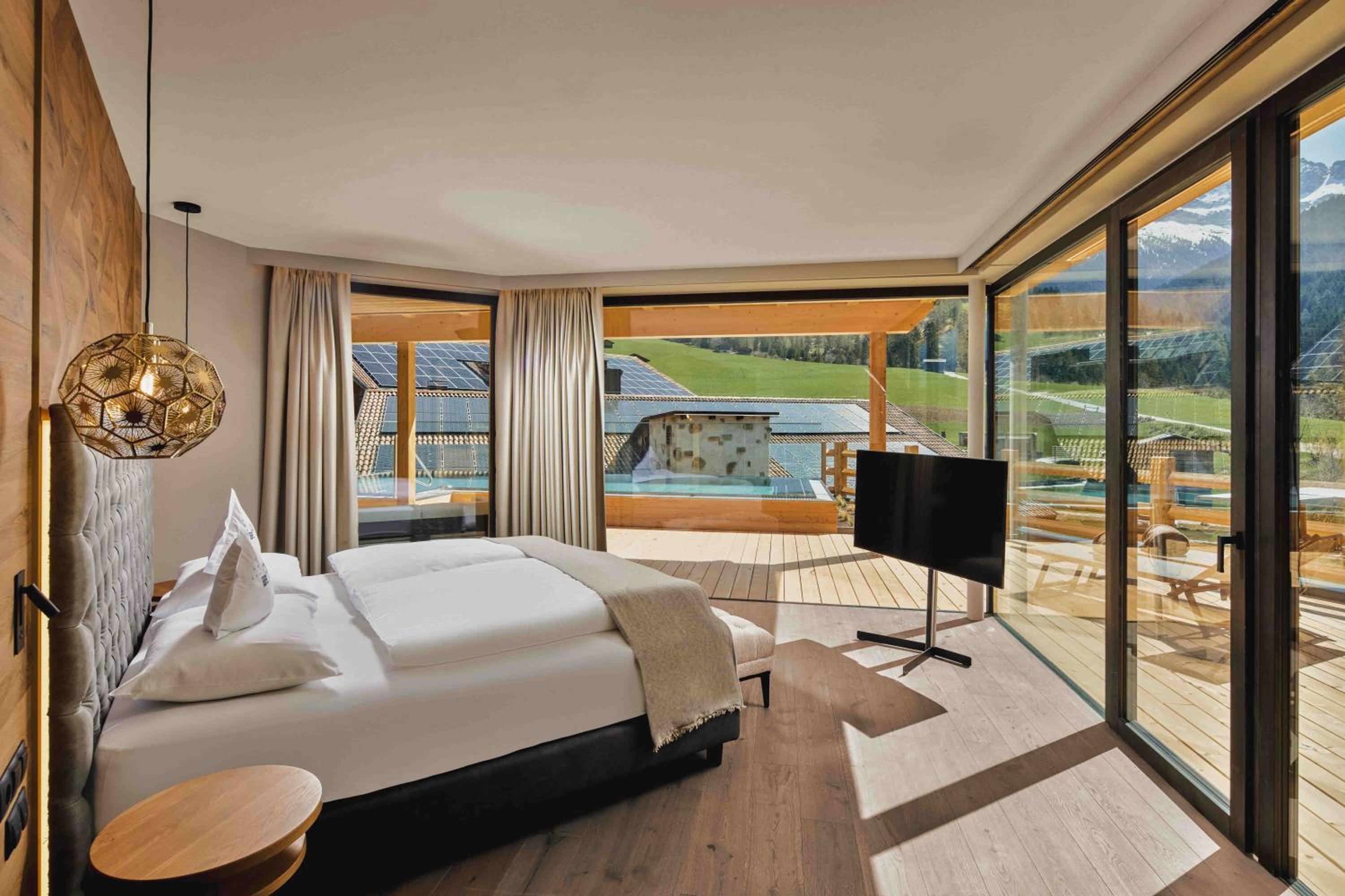 Suite with Private Pool photo 3