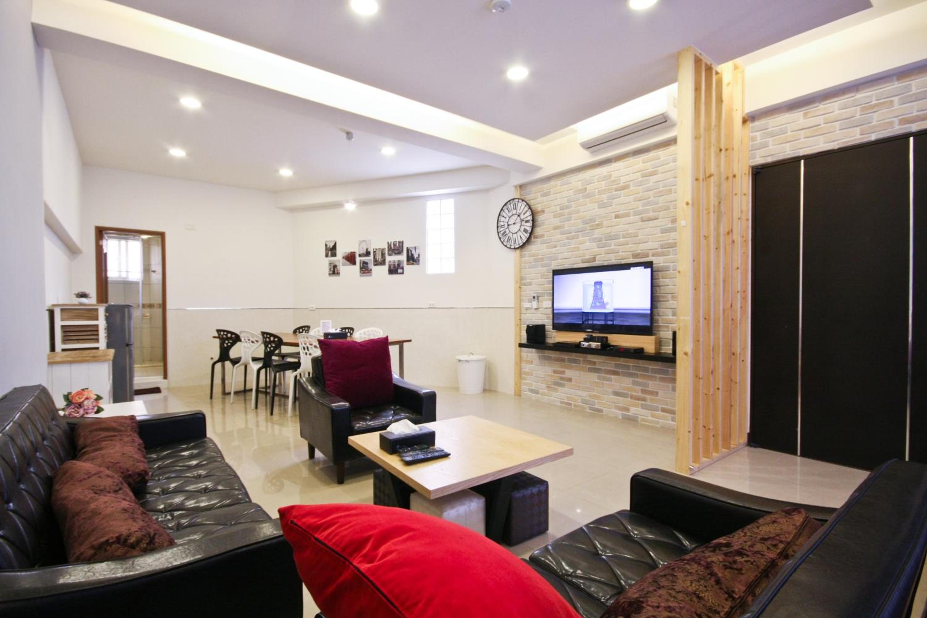 Sextuple Room photo 3